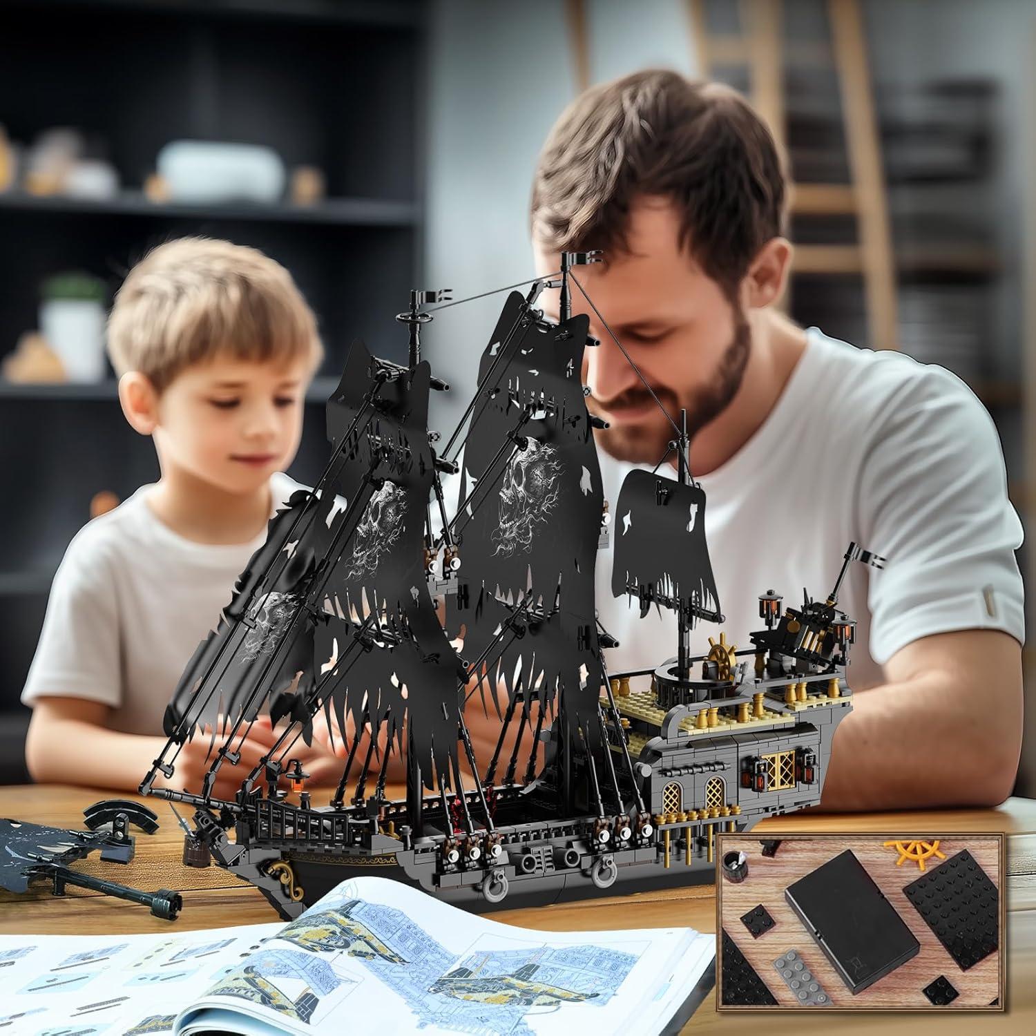 Set de Construcción Barco Pirata NUTCRACKER 1713 Piezas LED