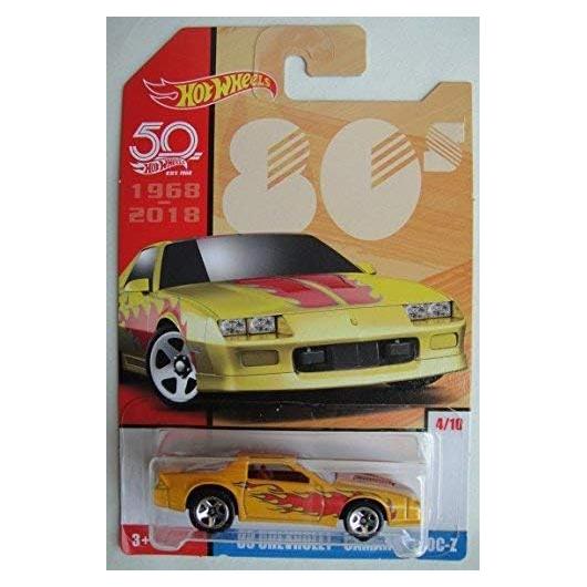 Hot Wheels Chevrolet Camaro IROC-Z 1985 Escala 1:64