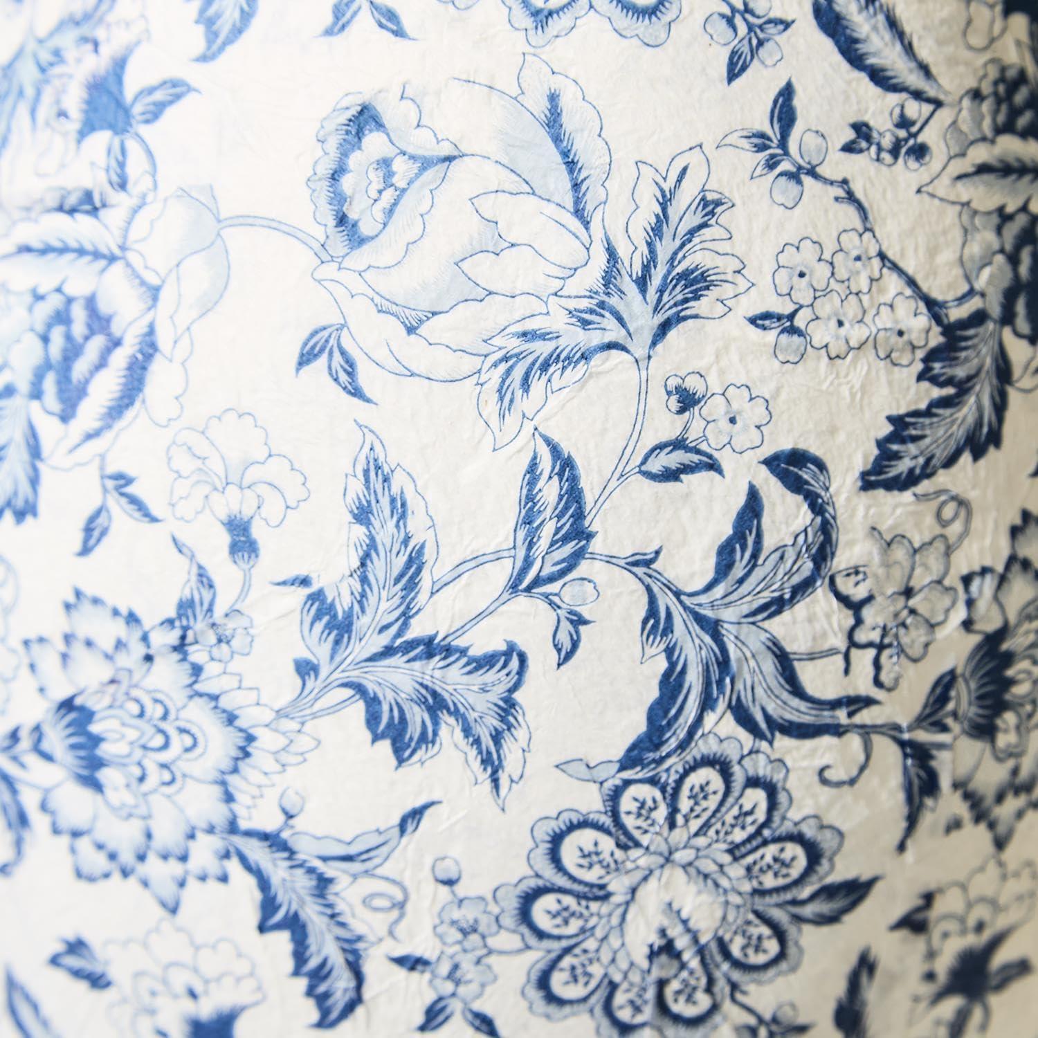 Set de 4 Huevos de Papel Maché Two's Company Azul y Blanco