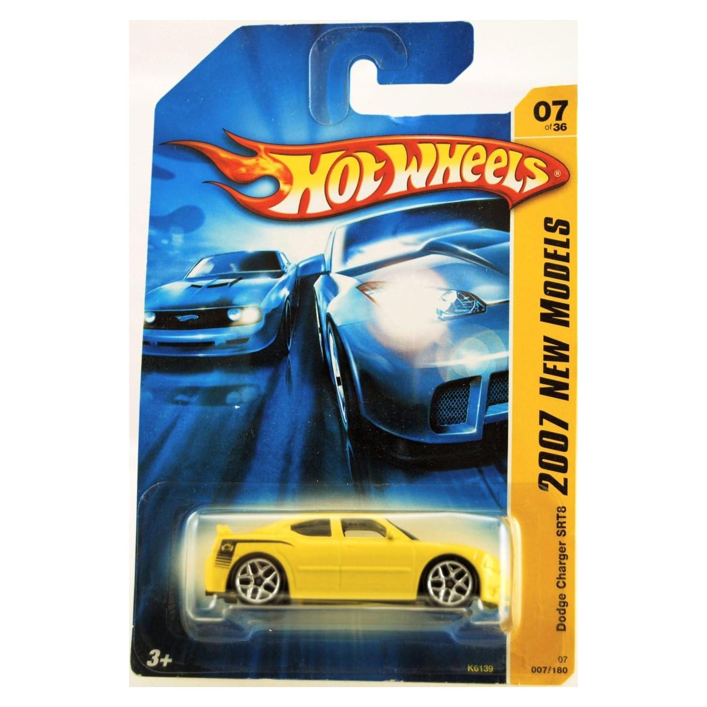 Hot Wheels Dodge Charger SRT8 2007 Edición Limitada Amarillo