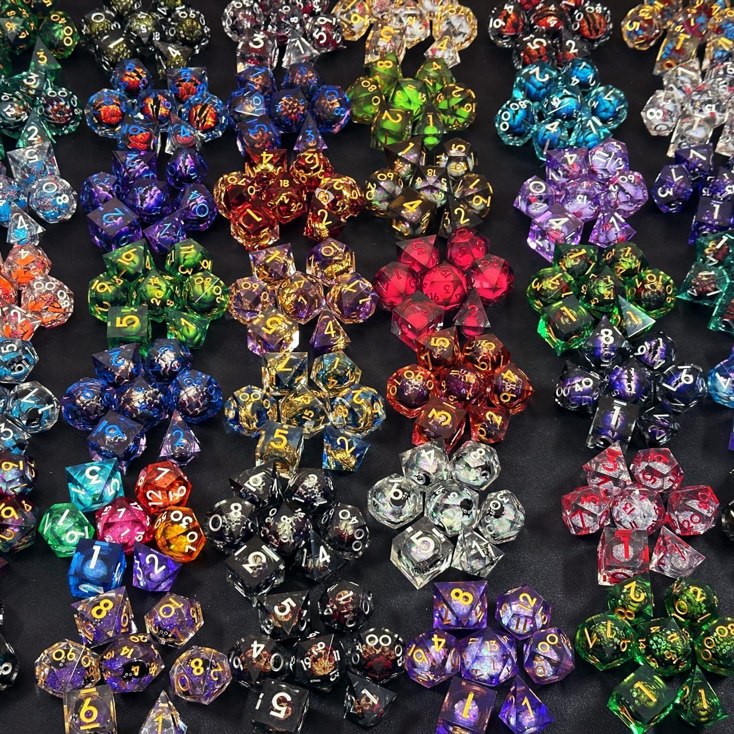 Conjunto de Dados de Resina HAOMEJA 7pcs Aleatorios para D&D