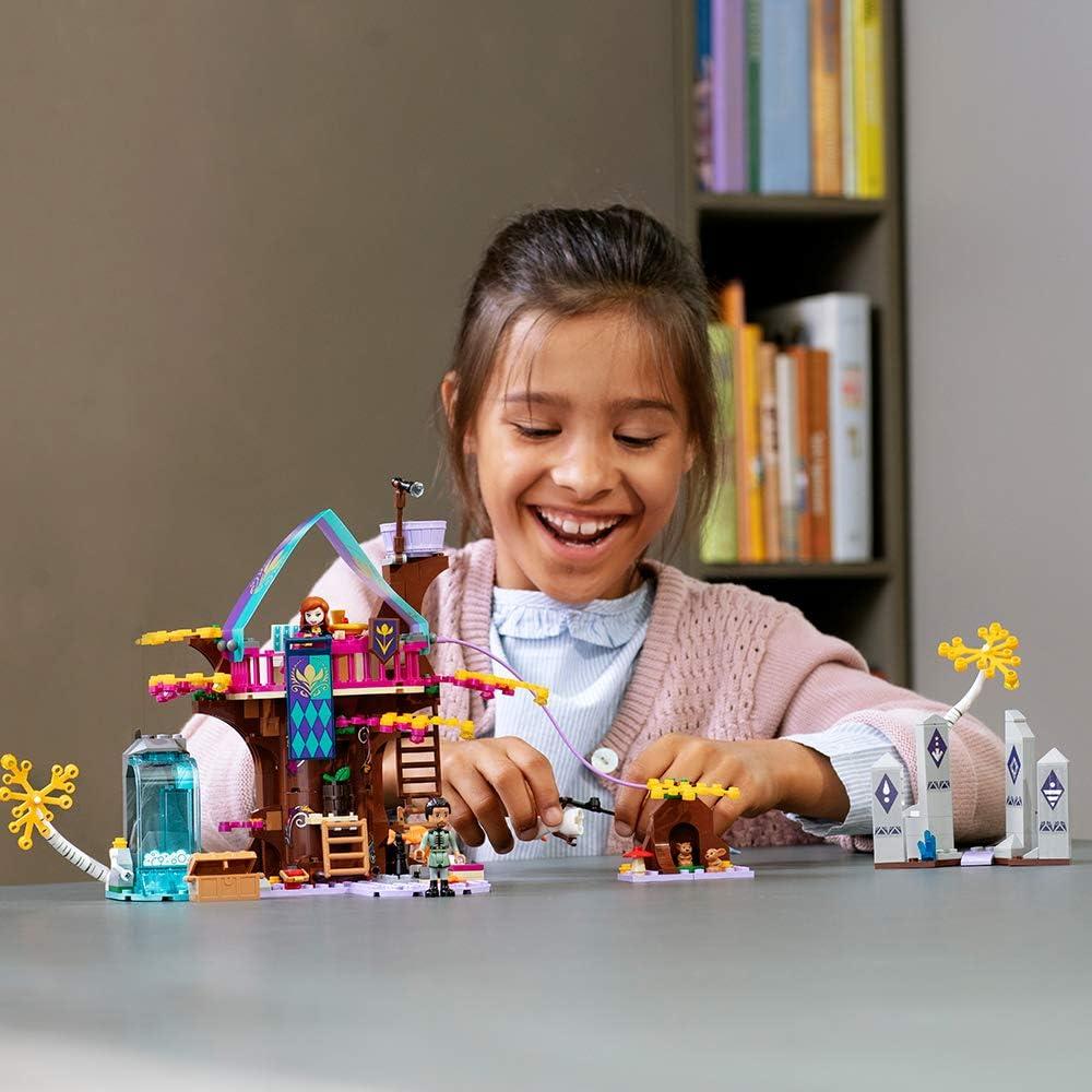 LEGO Casa del Árbol Encantada Disney Frozen II 302 Piezas