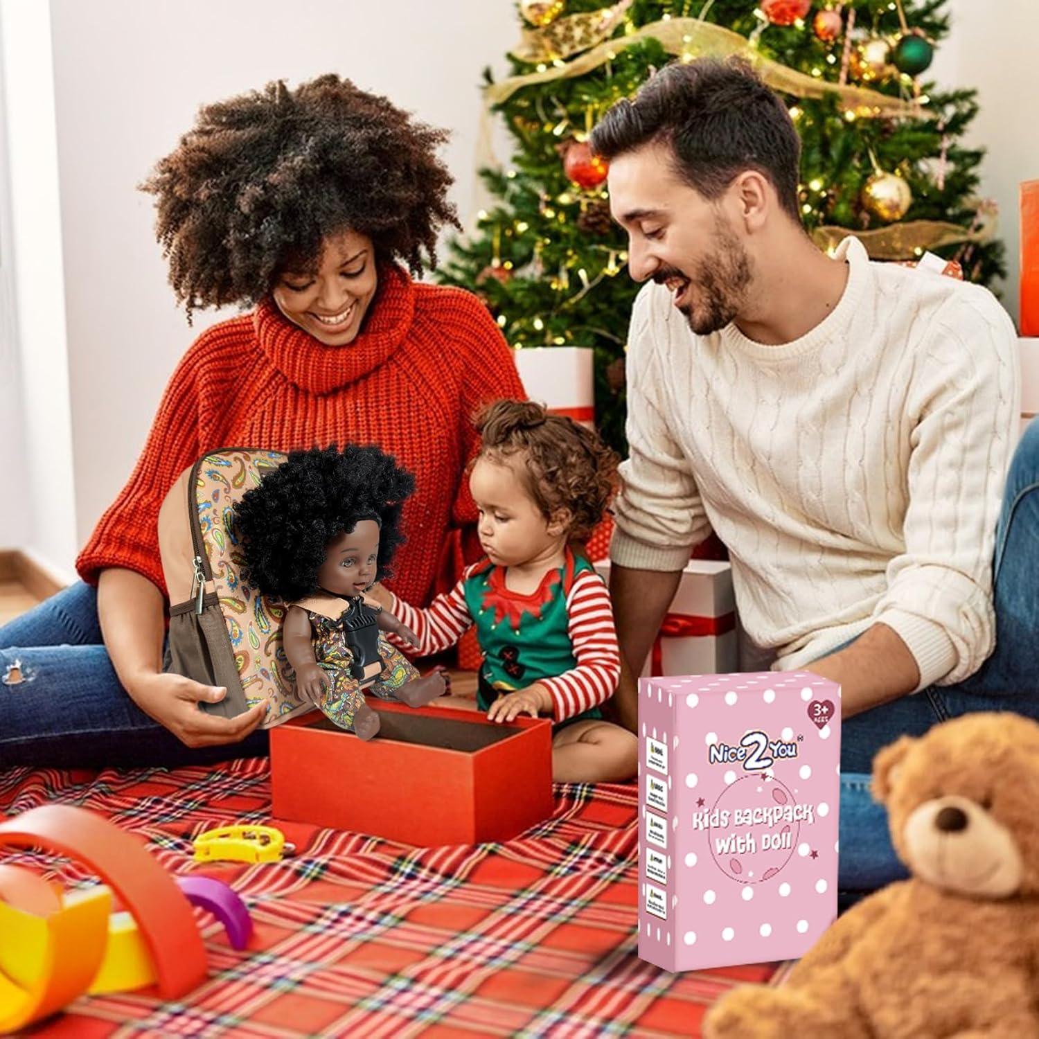 Muñeca Negra 25cm con Mochila Portadora Nice2you