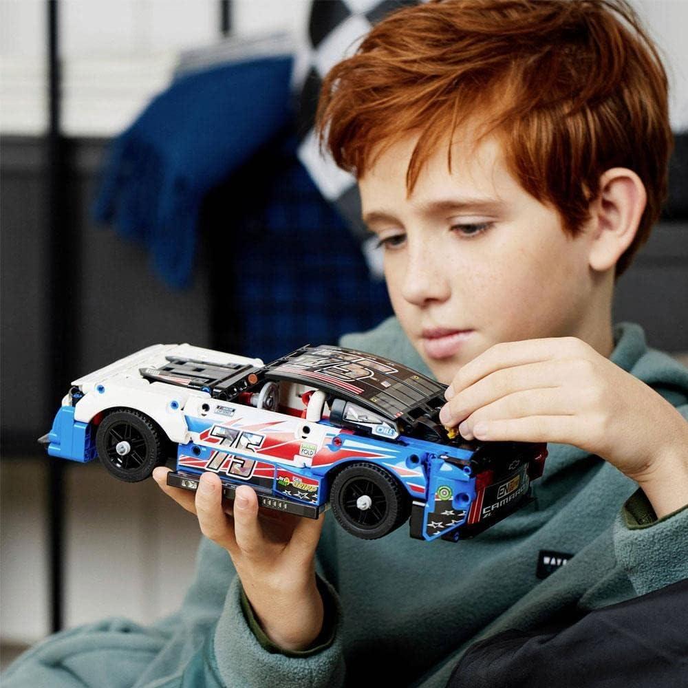 LEGO Technic NASCAR Chevrolet Camaro ZL1 42153 - Modelo de Coche