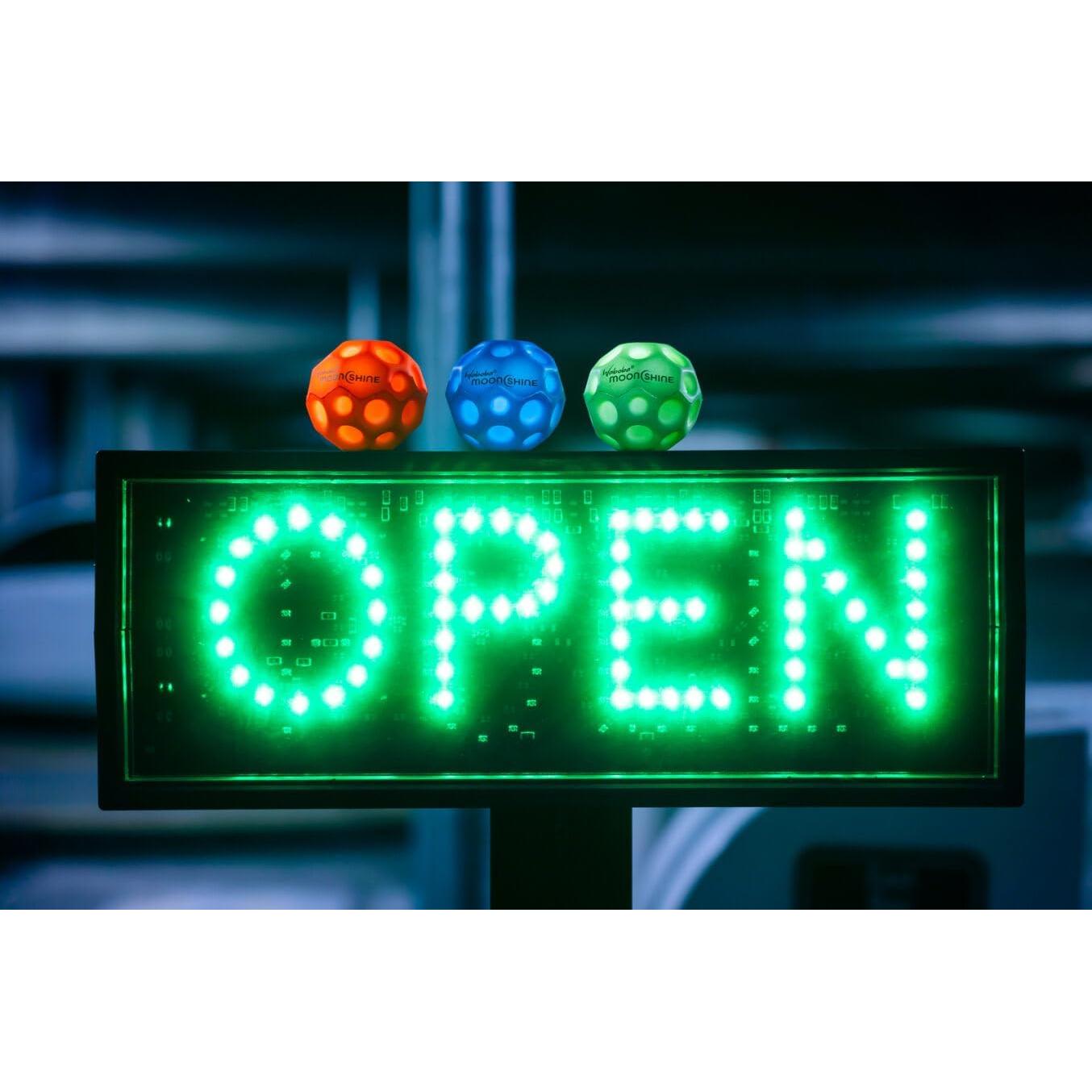 Pelota Waboba Moonshine Iluminada Rebotadora Verde 6cm