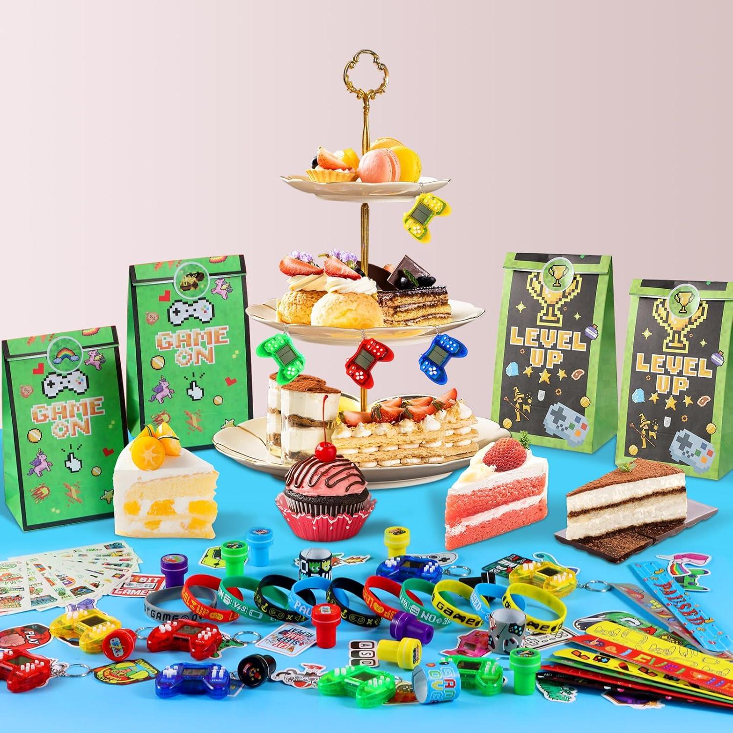 Kit de Fiesta de Videojuegos LiYiQ 122 Piezas - Llavero, Pulseras, Stickers