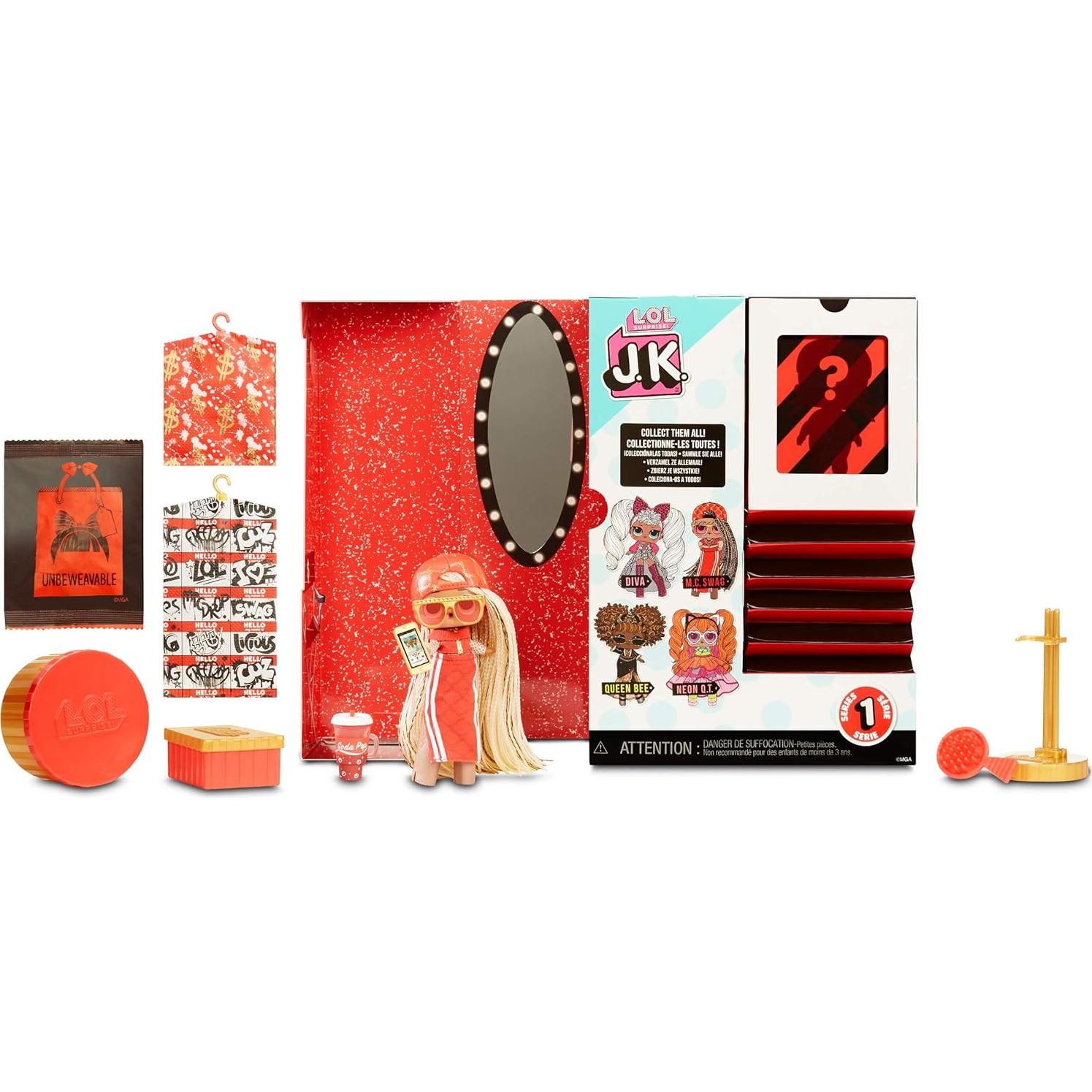 Muñeca L.O.L. Surprise! JK M.C. Swag con 15 sorpresas