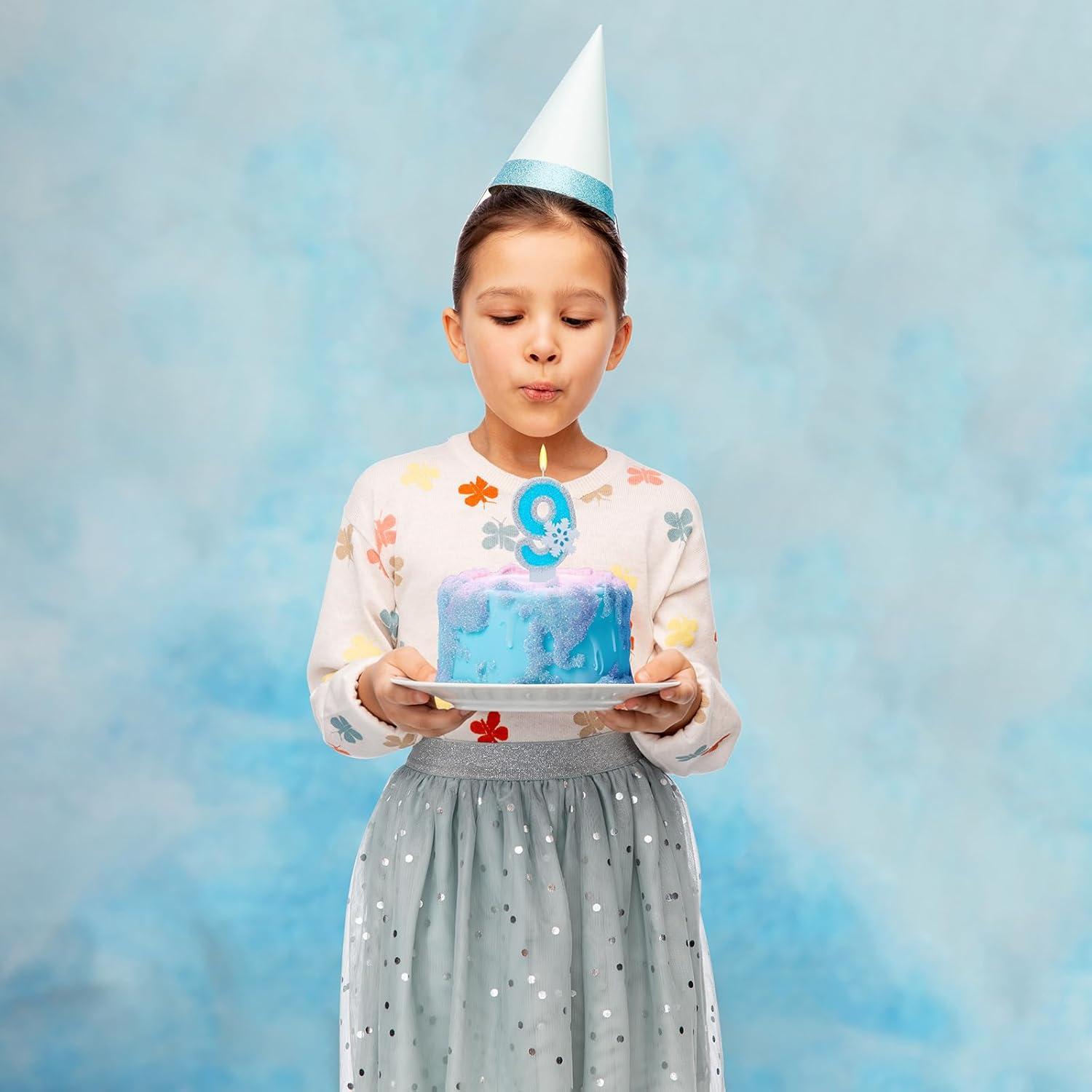 Vela de Cumpleaños Azul con Copos de Nieve - Número 4 - 7.62 cm