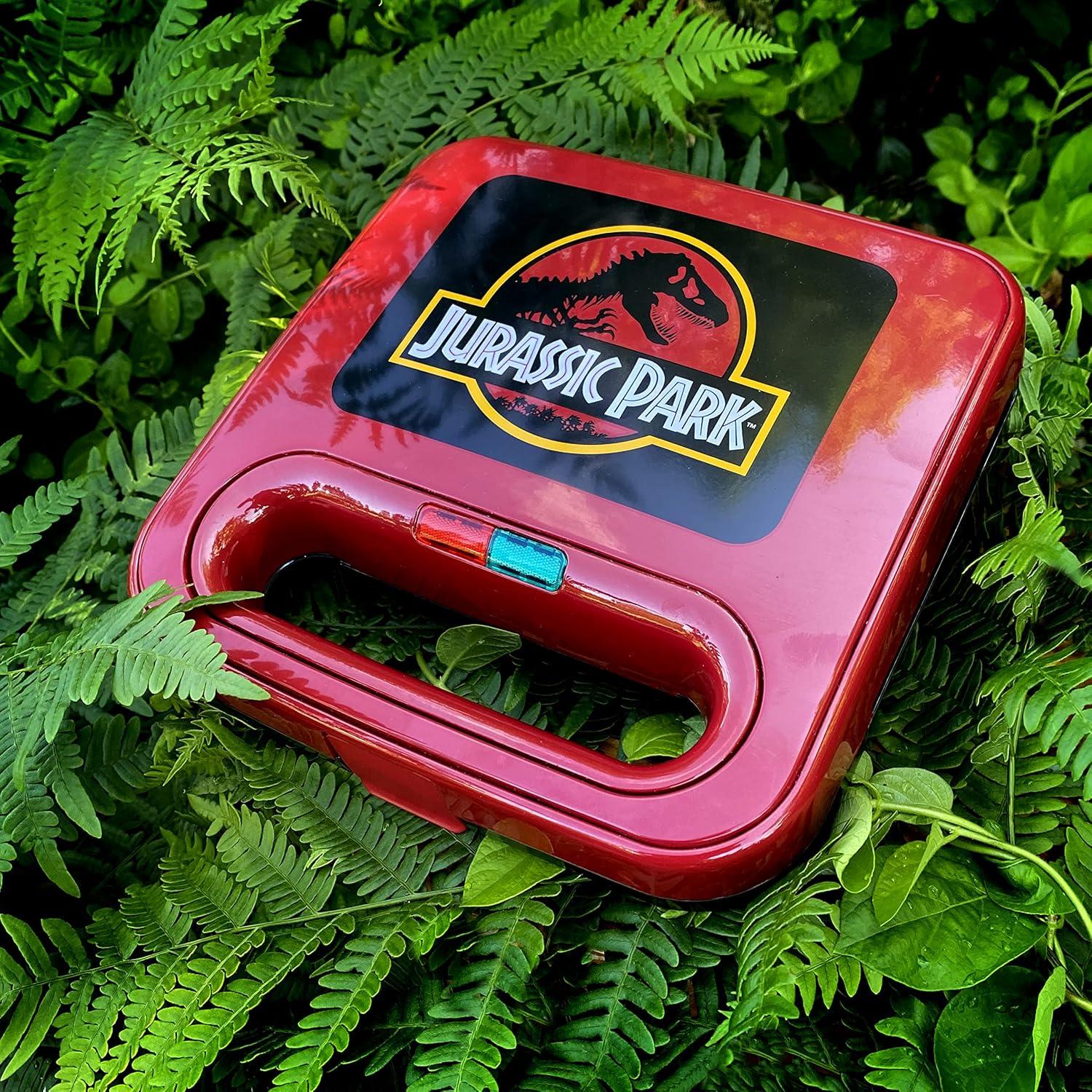 Hacedor de Queso a la Parrilla Uncanny Brands Jurassic Park 850W