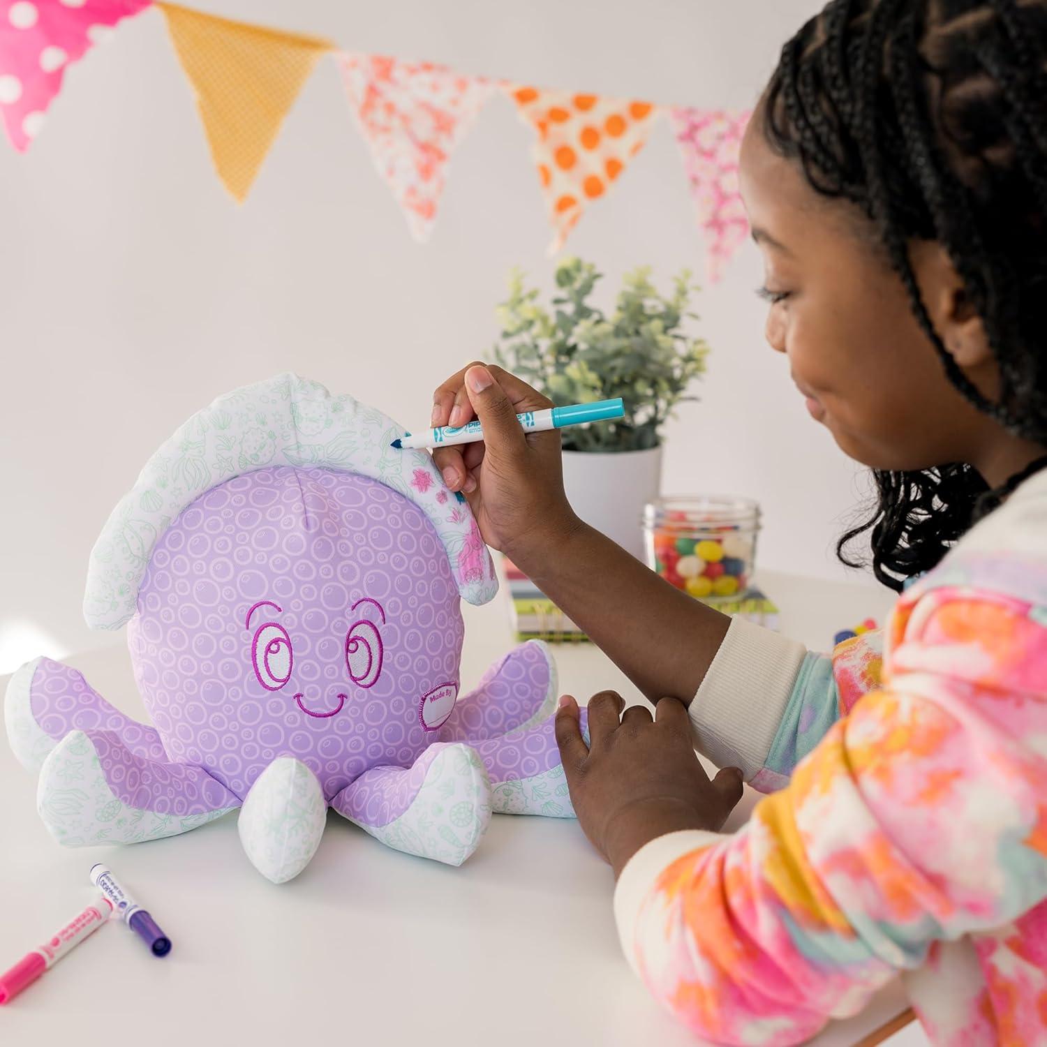 Crayola Color Me Plush Pulpo Púrpura con 3 Marcadores Lavables