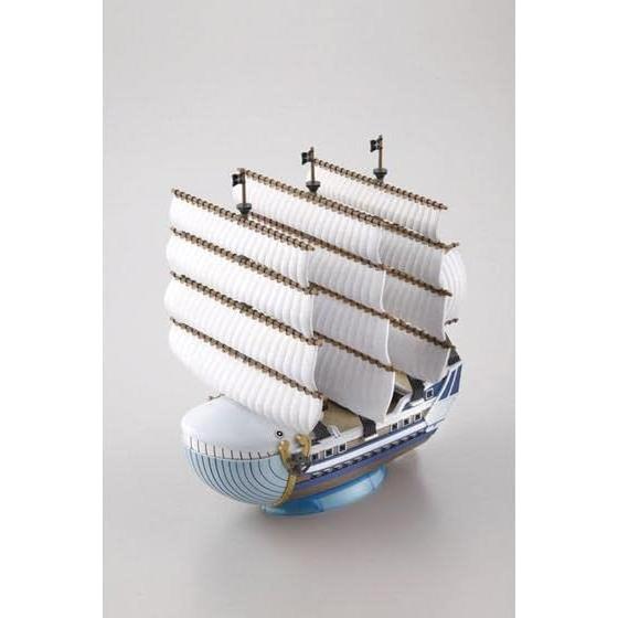 Modelo de Barco Moby Dick Bandai Spirits 31x19cm Piratas