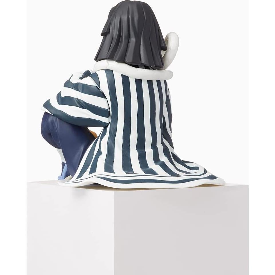 Figura en Percha SEGA Demon Slayer Obanai Iguro 17.8 cm