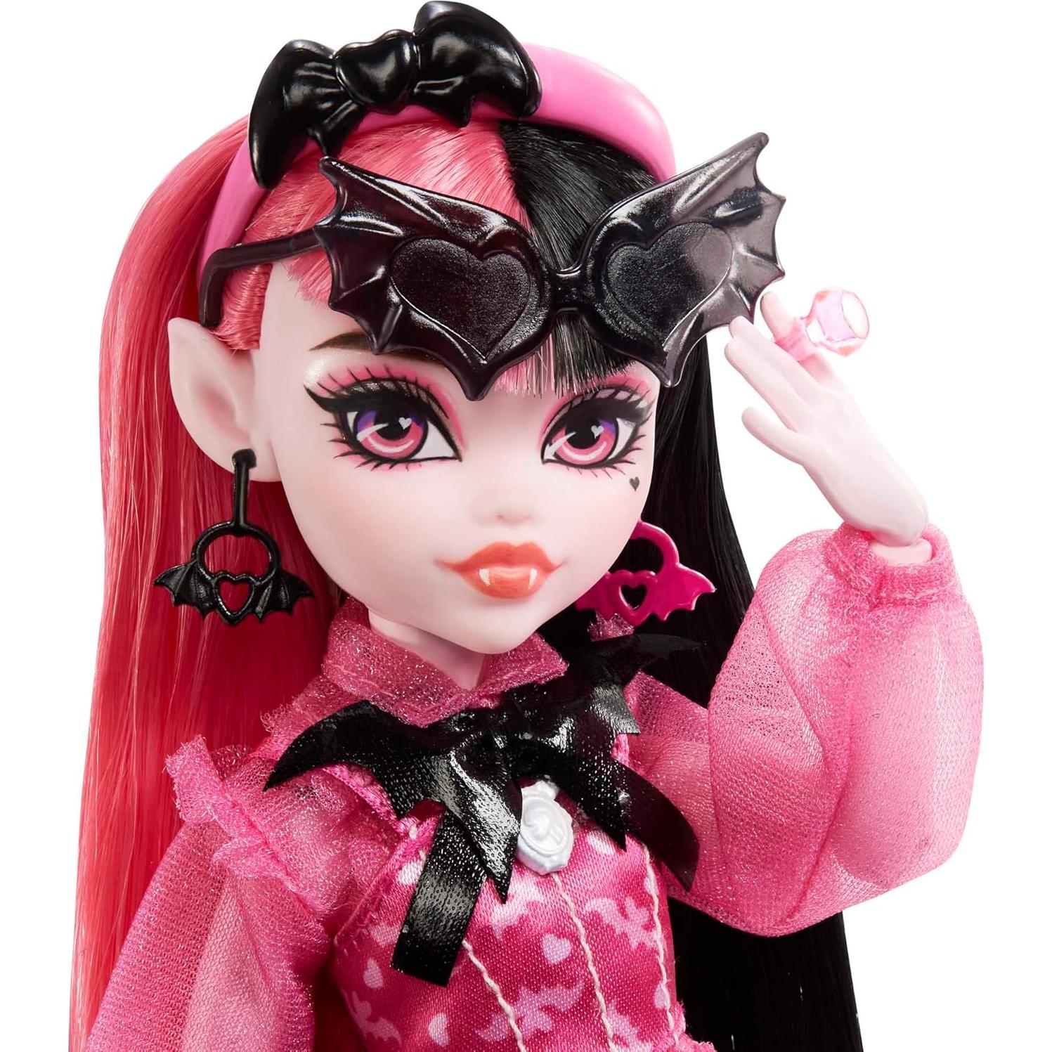 Muñeca Draculaura Monster High con accesorios y mascota