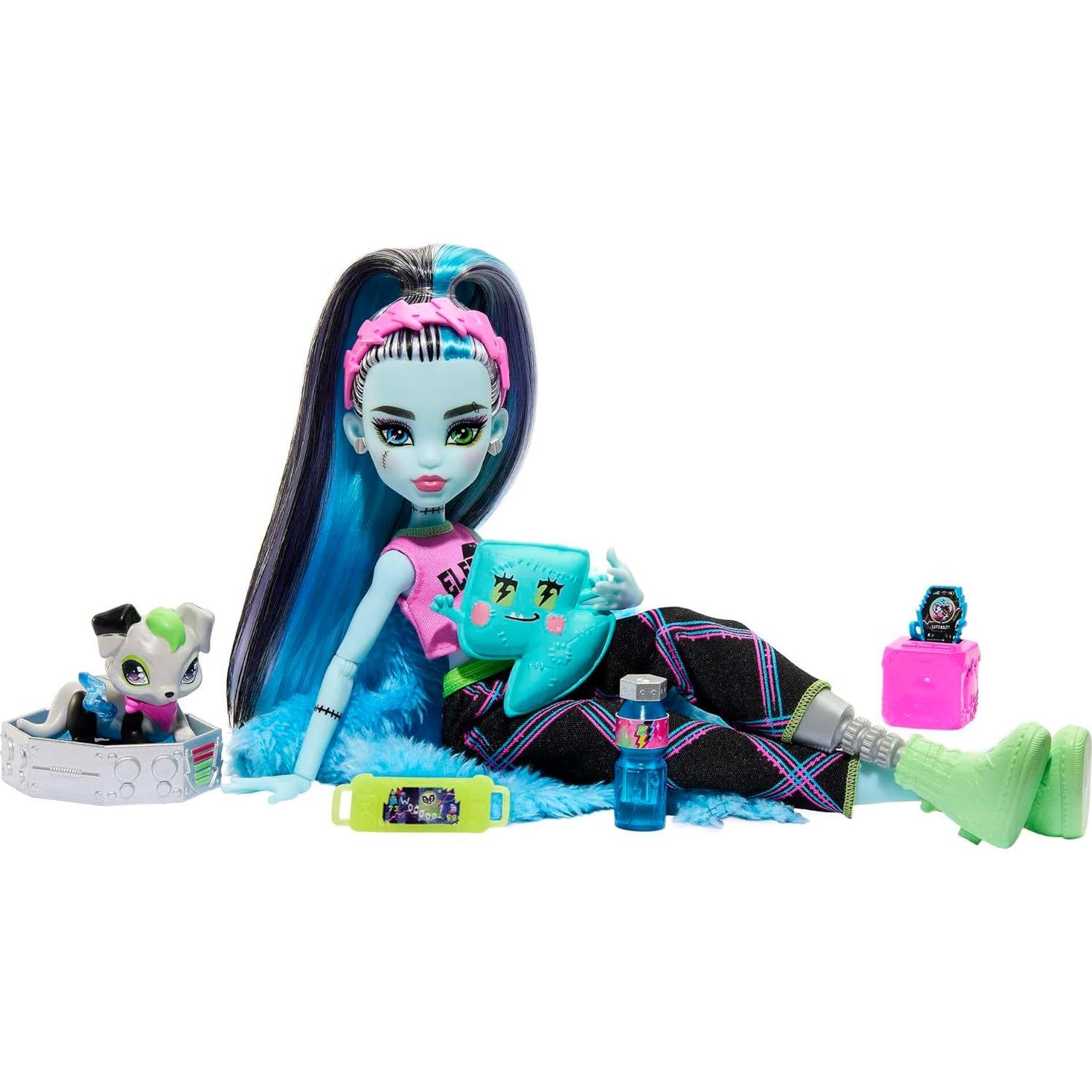 Muñeca Monster High Fiesta de Pijamas Frankie Stein con Mascota