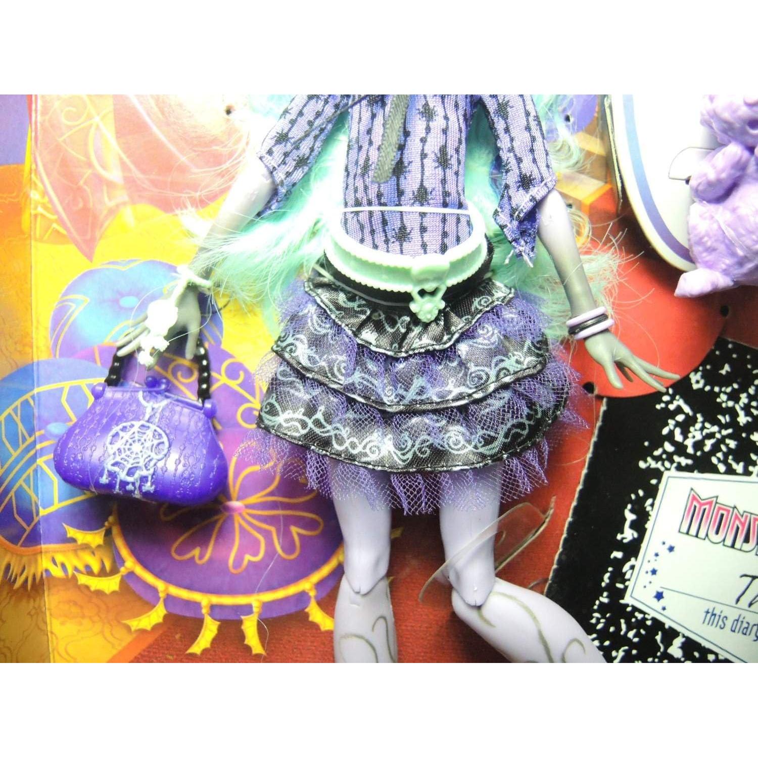 Muñeca Twyla Monster High 13 Deseos con Accesorios