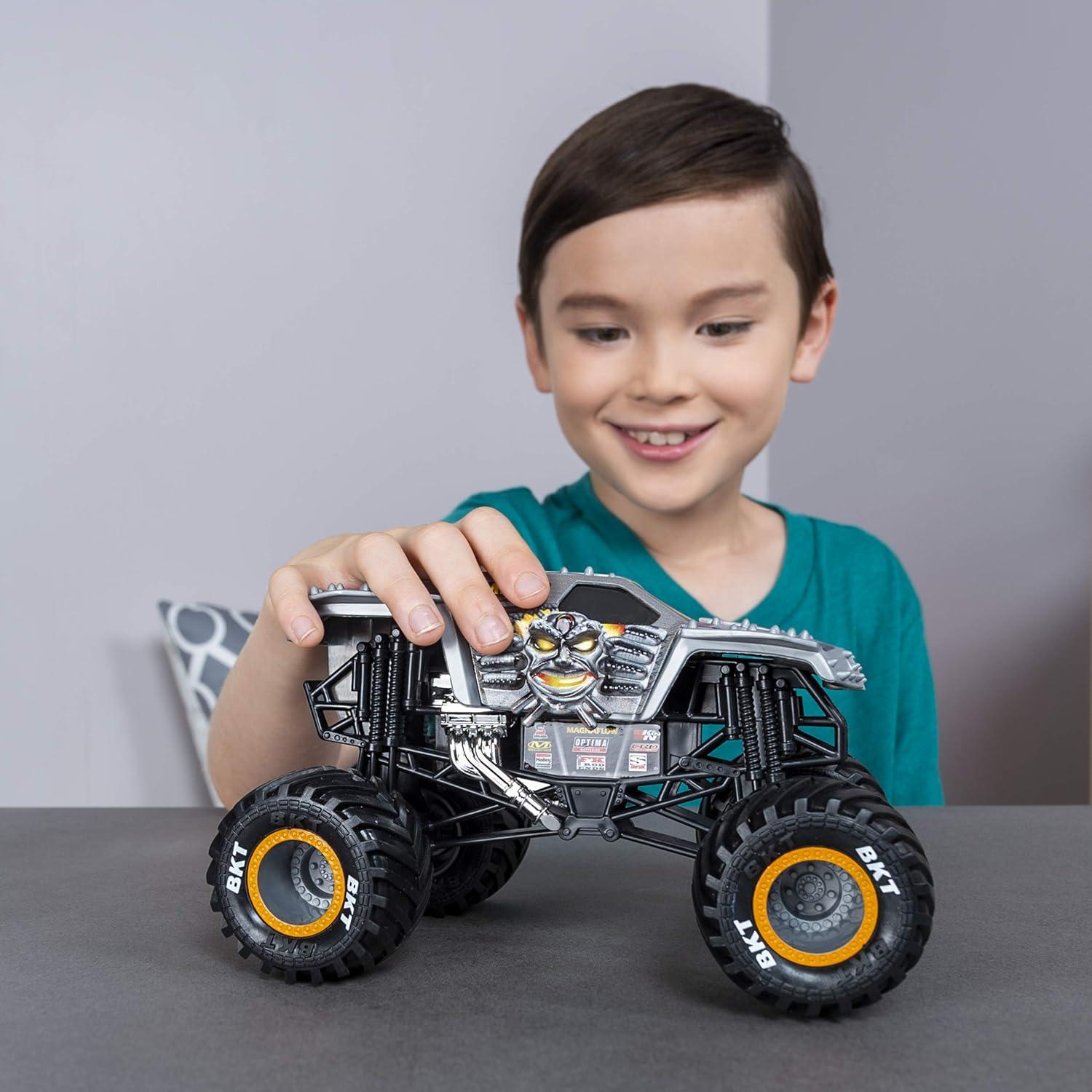 Camión Monstruo Die-Cast Monster Jam Max D 1:24