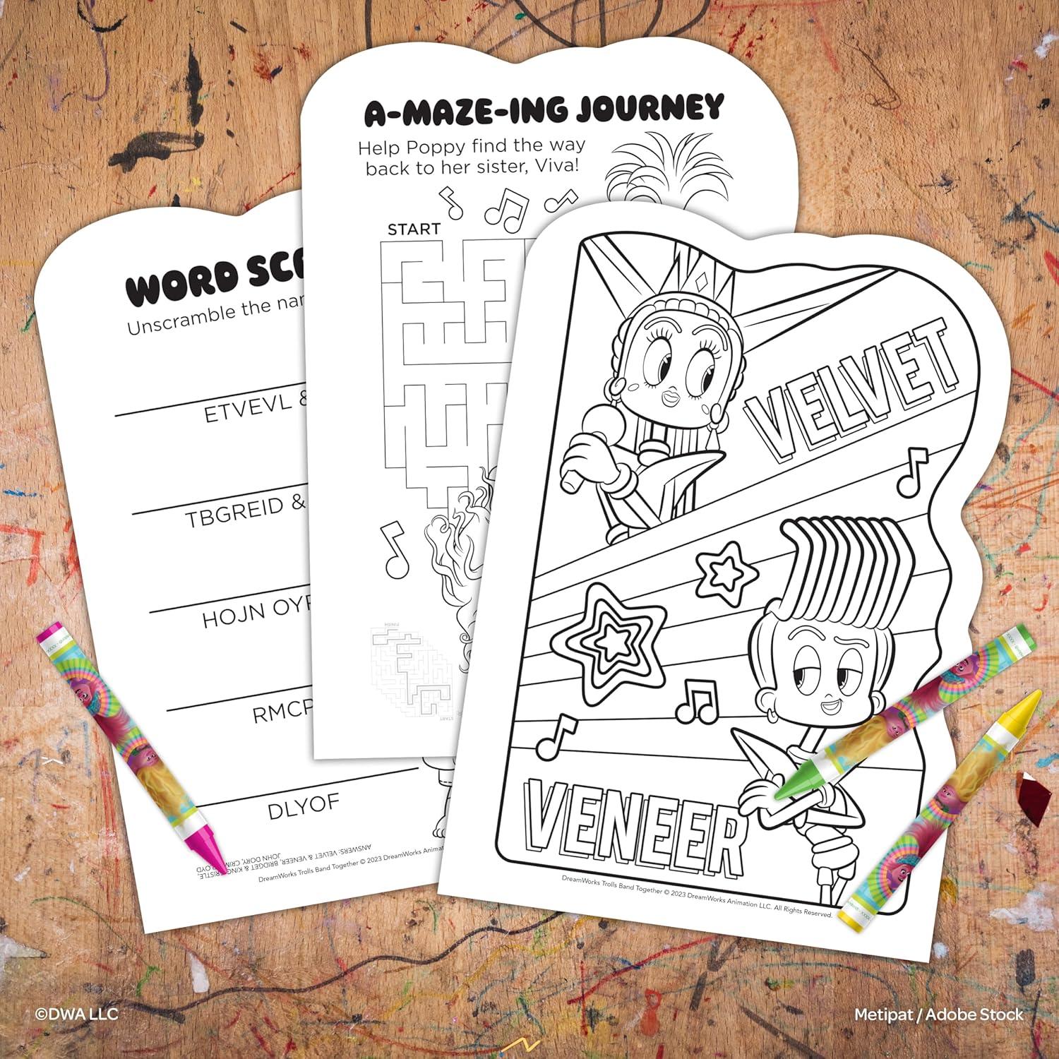 Libro de Actividades Dreamworks Trolls con 5 Crayones Jumbo