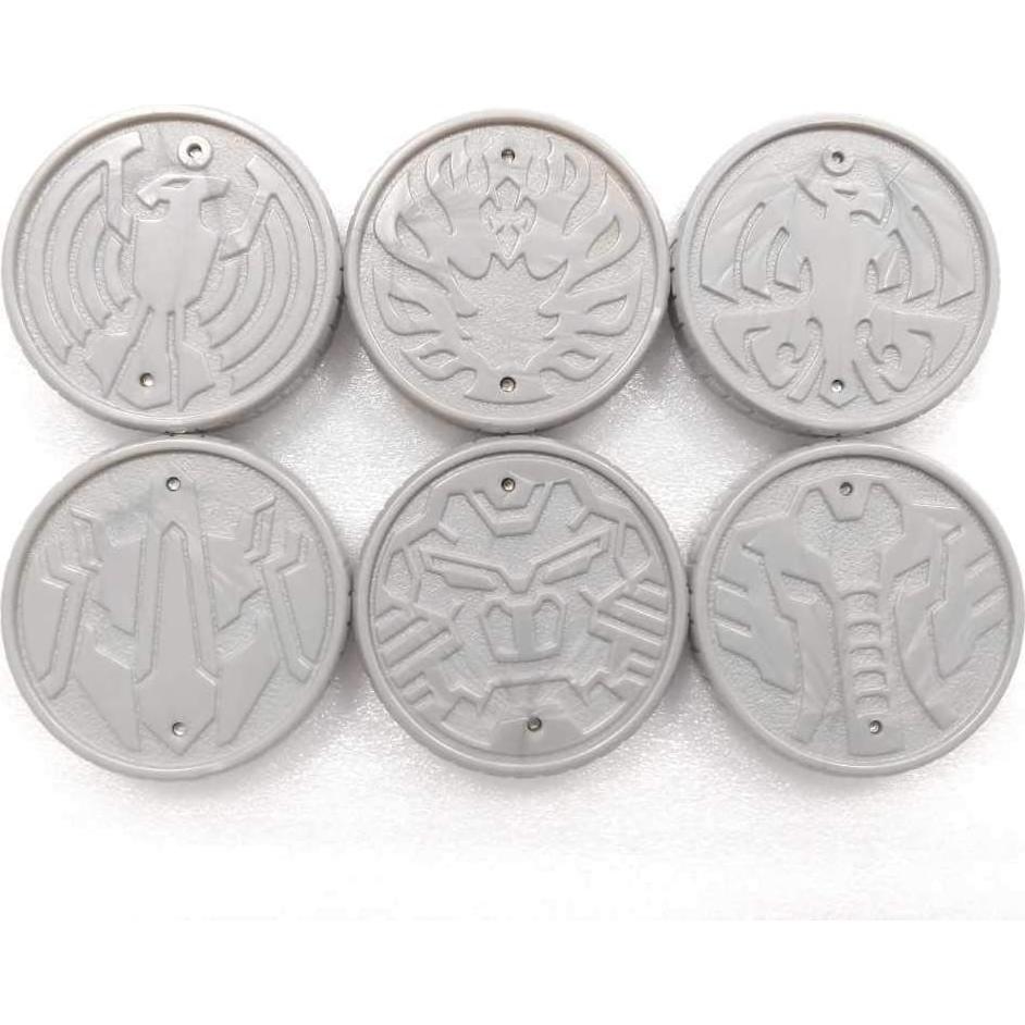 Conjunto de Medallas Cell CSM Kamen Rider OOO Bandai 24 Piezas