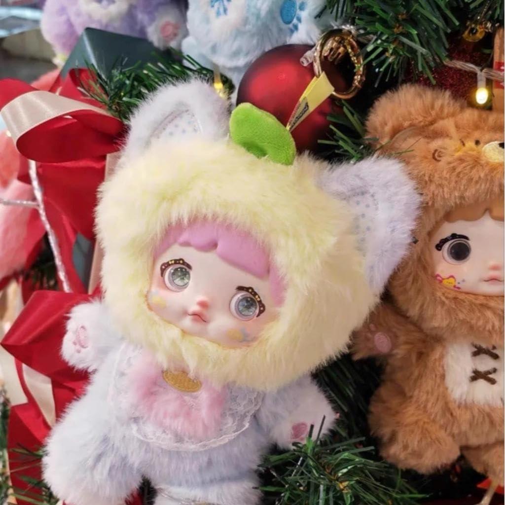 Muñeca de Peluche Nommi V3 18cm Coleccionable Aleatorio