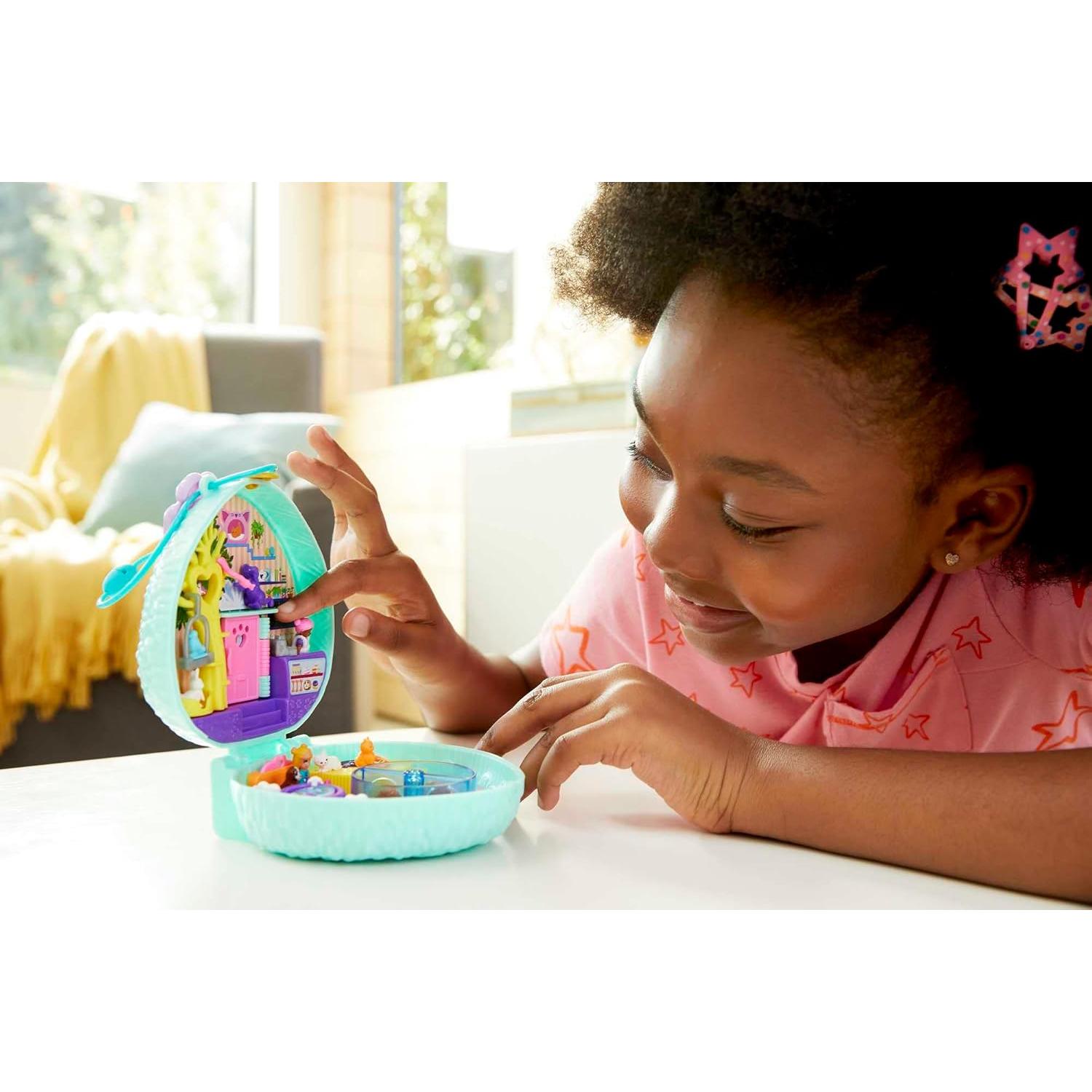 Juego Compacto Polly Pocket Café de Erizo con 2 Muñecas y Mascotas