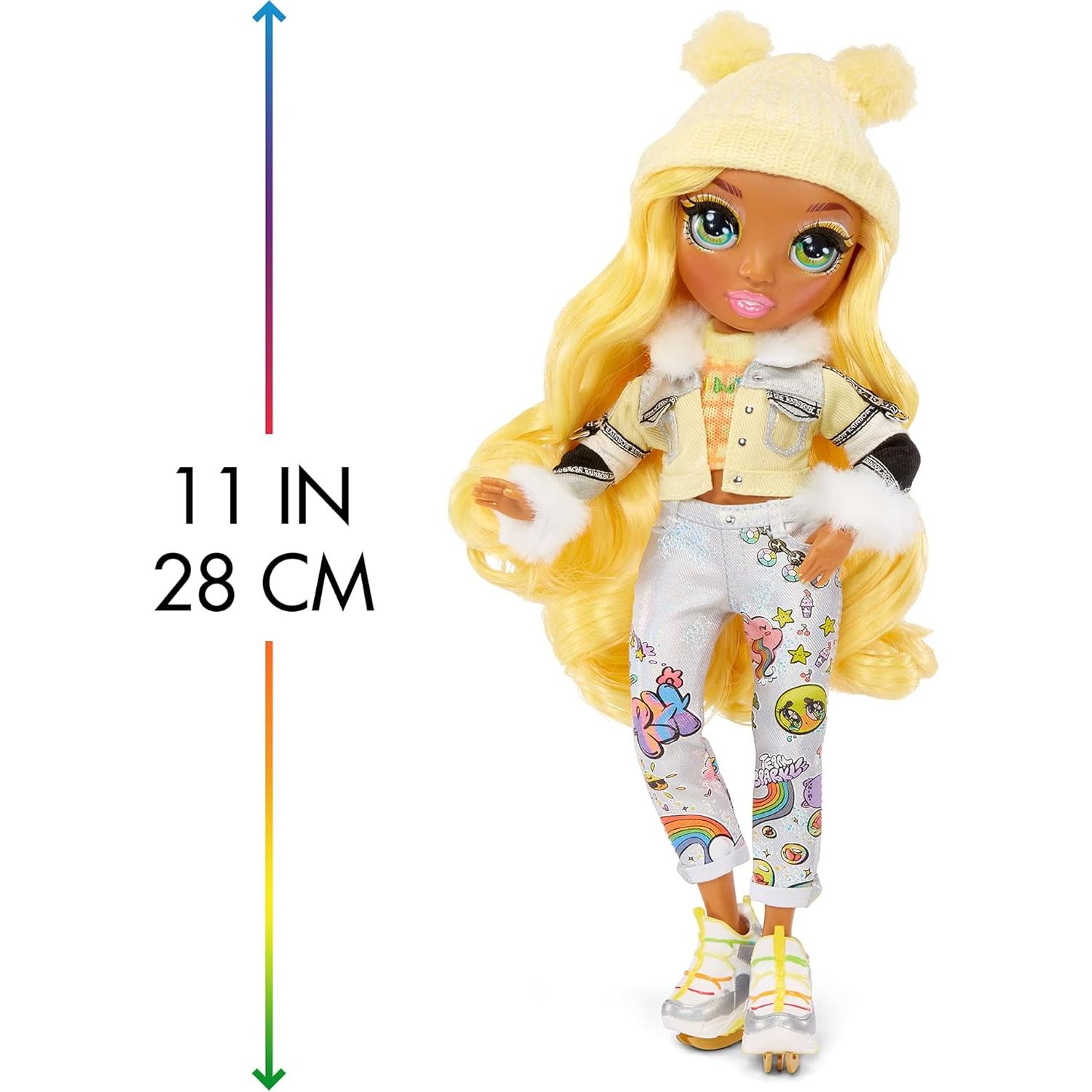 Muñeca de moda Sunny Madison Rainbow High con 2 atuendos y esquís