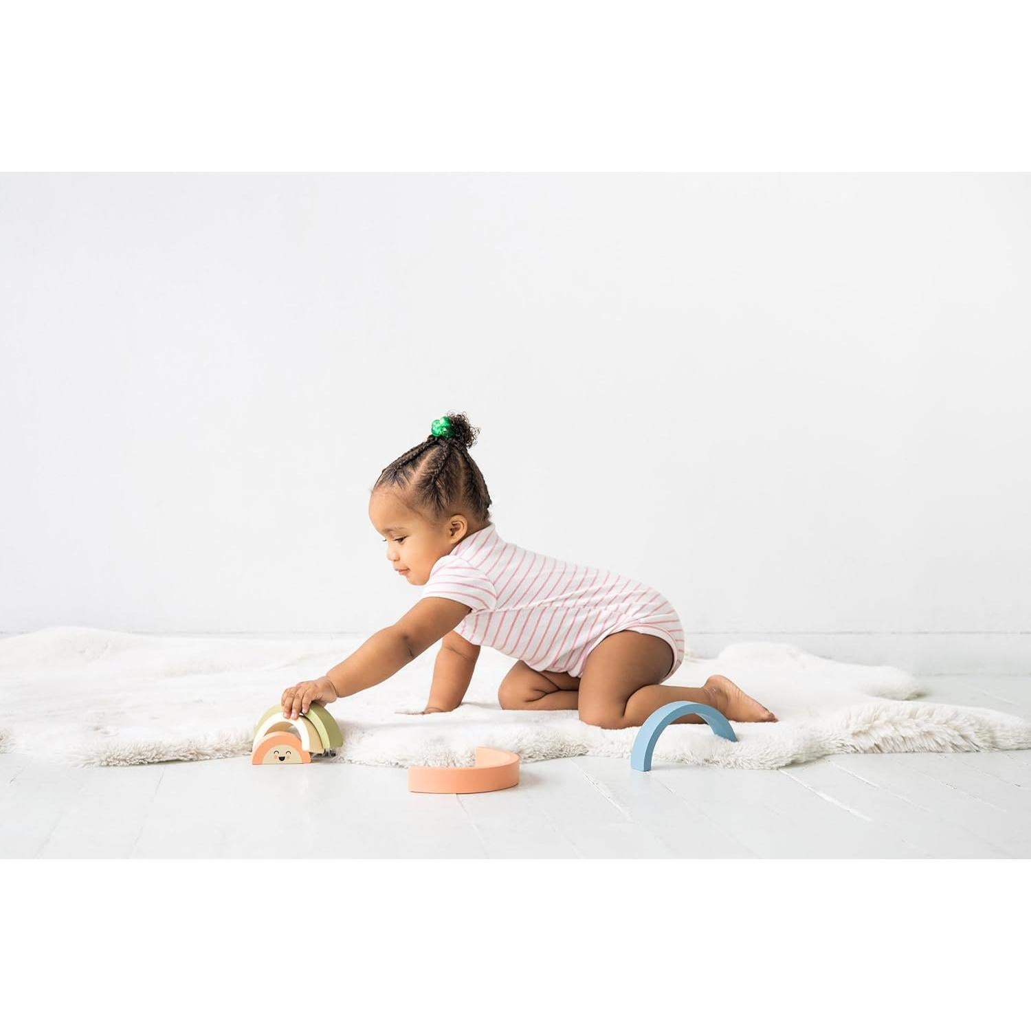 Juguete de apilamiento de madera Pearhead arcoíris 5 piezas