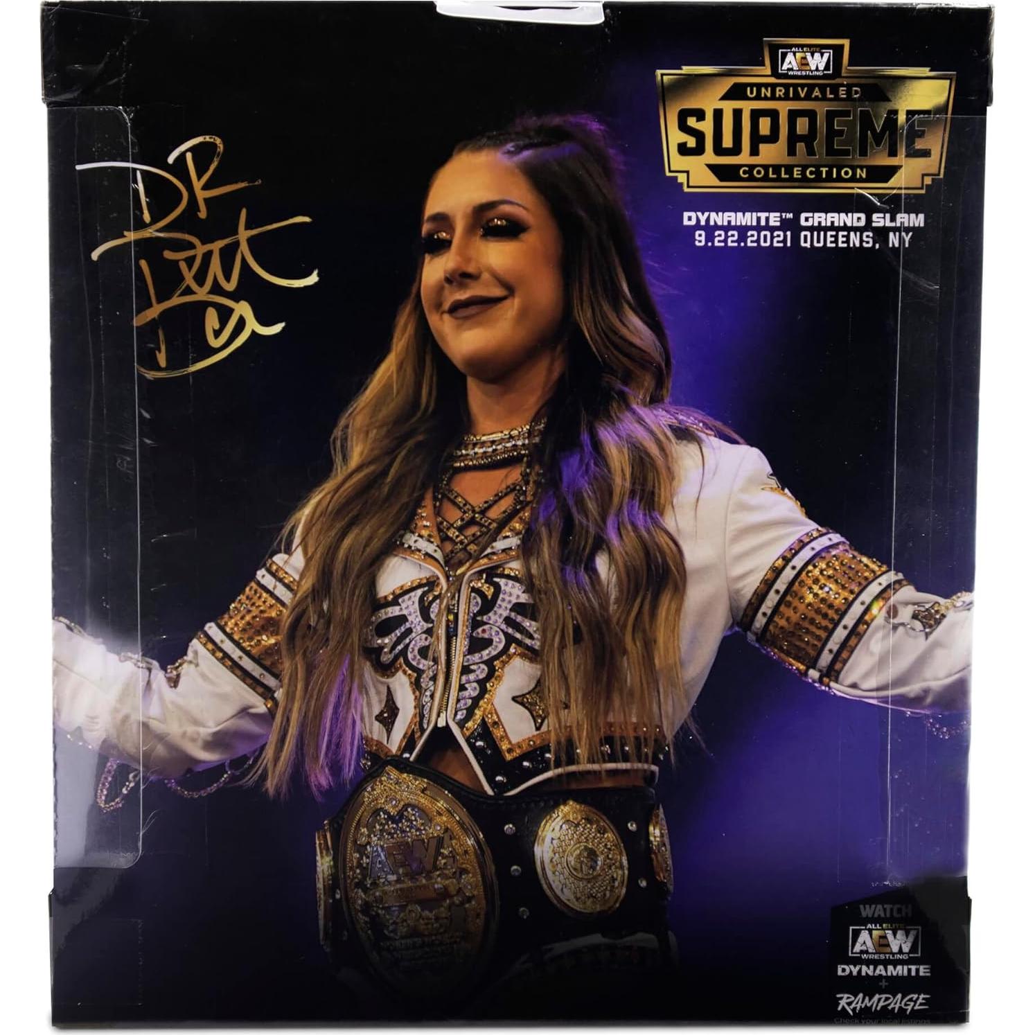 Figura de Acción Britt Baker AEW Ringside 27.94x17.78 cm