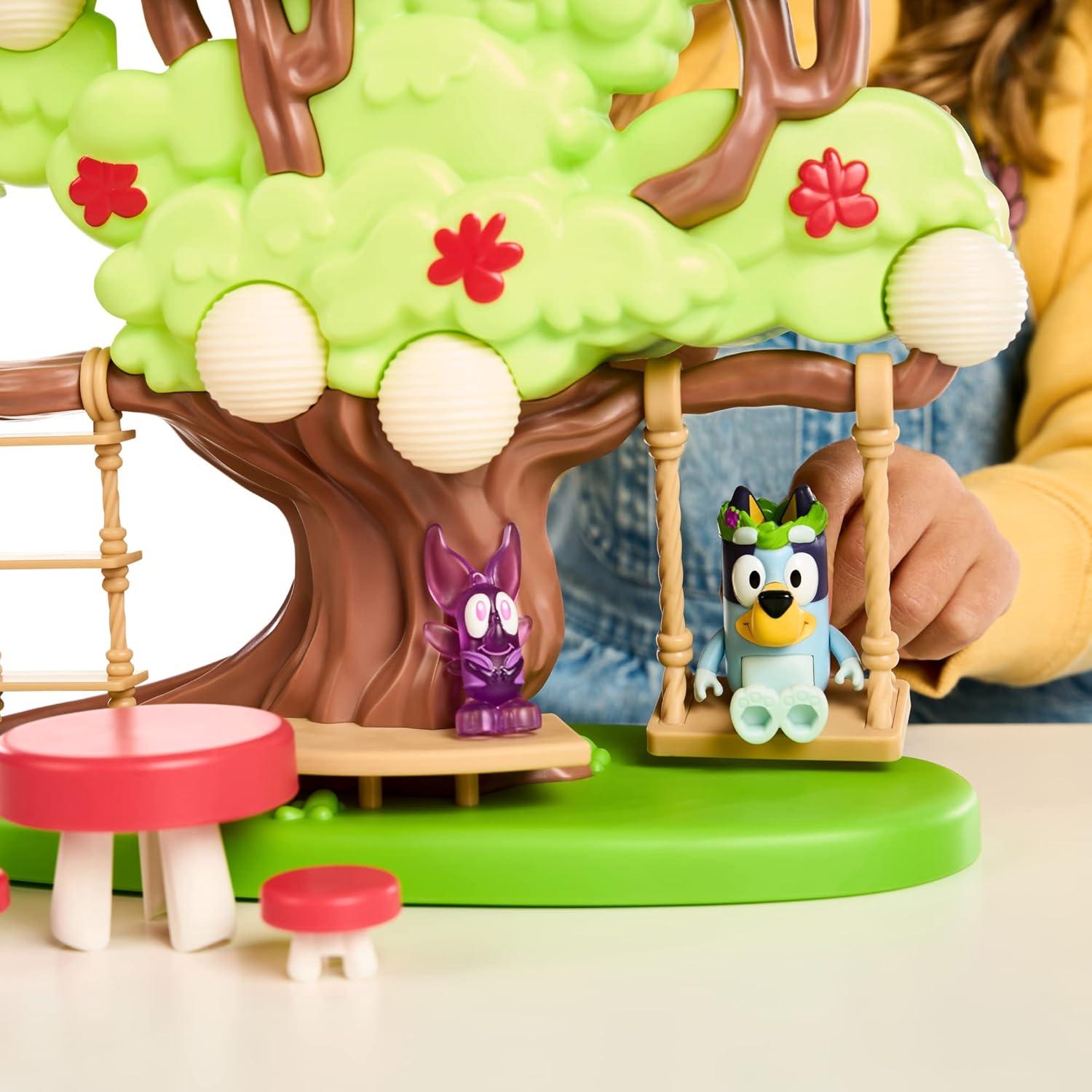 Juego de Árbol Bluey S8 con Figuras y Accesorios