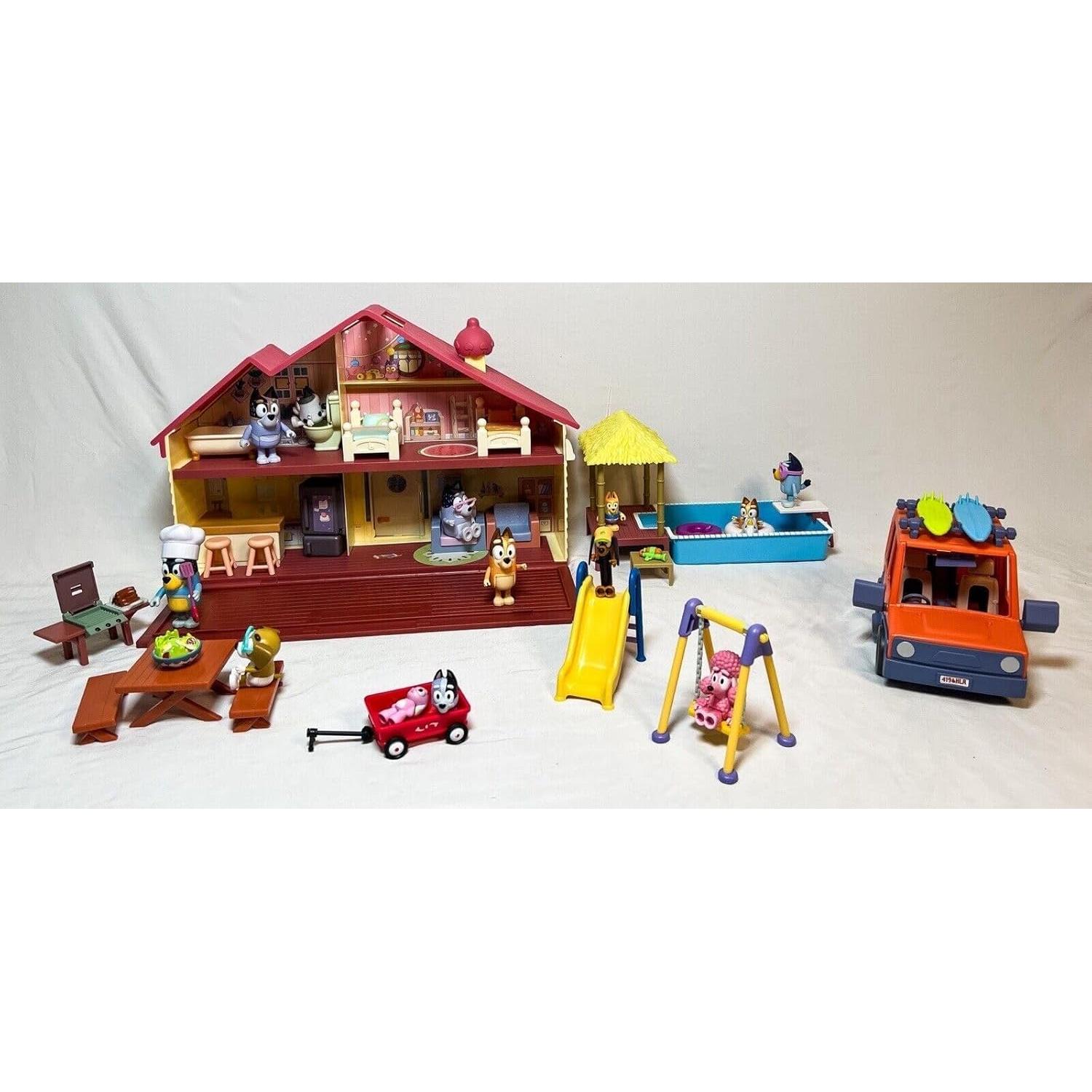 Conjunto Mega Definitivo Bluey 2023 - 40 Piezas y 14 Figuras