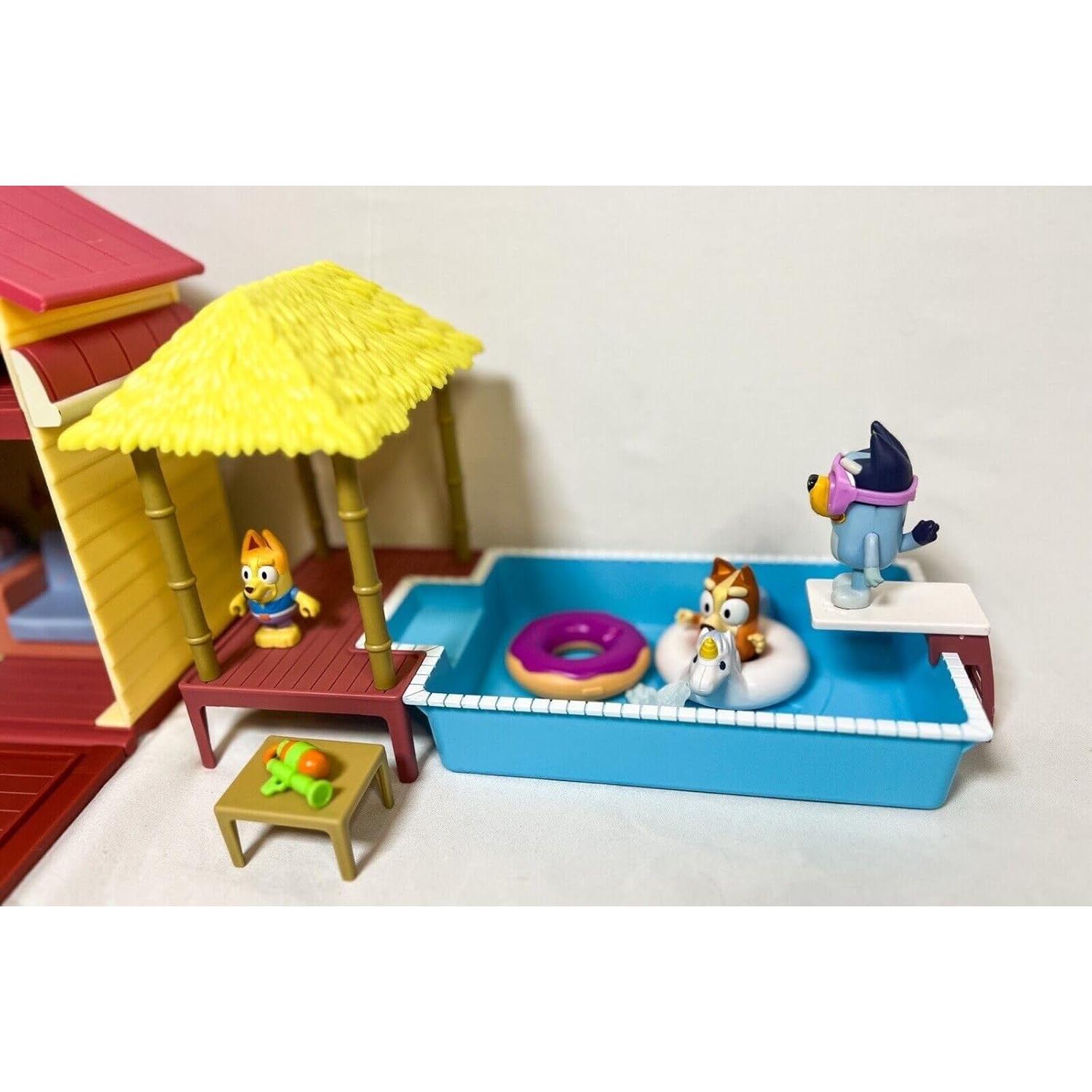 Conjunto Mega Definitivo Bluey 2023 - 40 Piezas y 14 Figuras