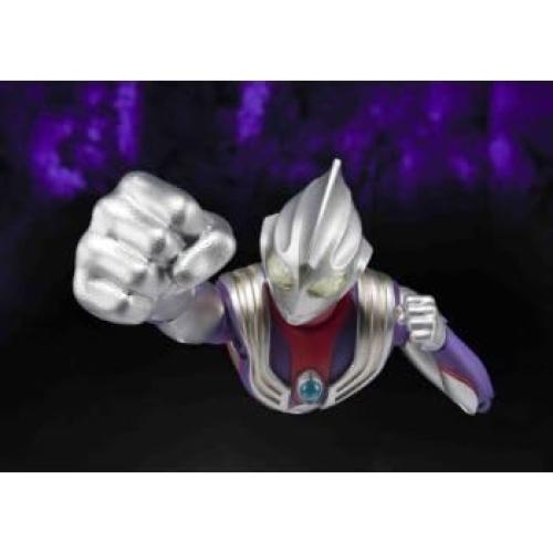 Figura de Acción Ultraman Tiga Bandai Ultra-Act 15 cm