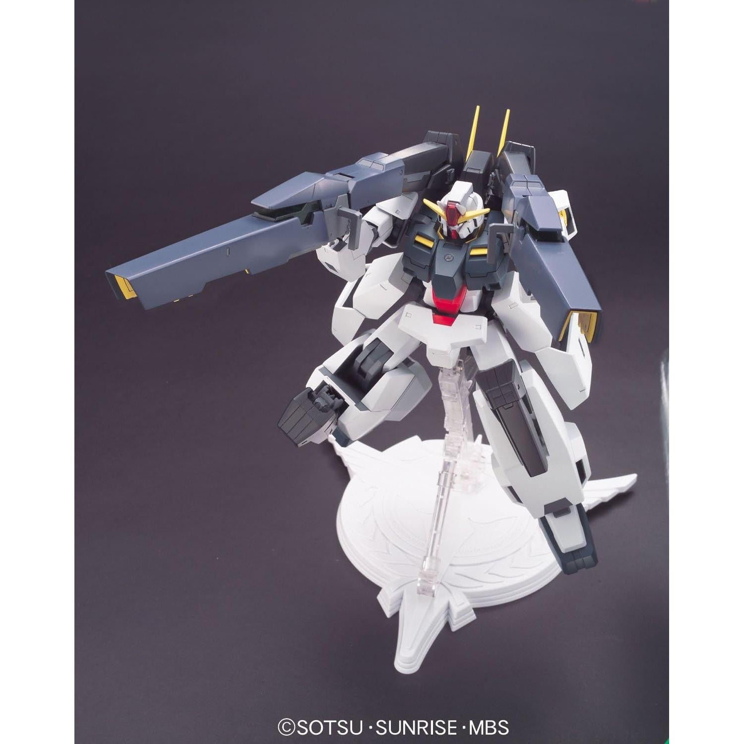Figura de acción Seravee Gundam 1/100 Bandai - Transformable