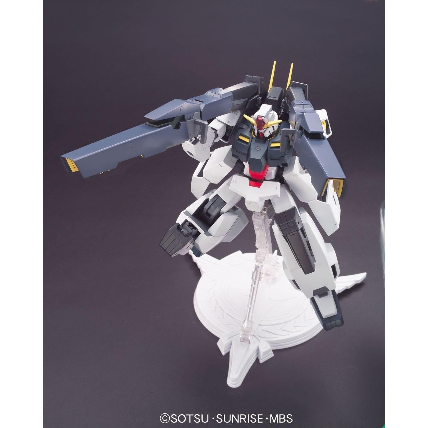 Figura de acción Seravee Gundam 1/100 Bandai - Transformable
