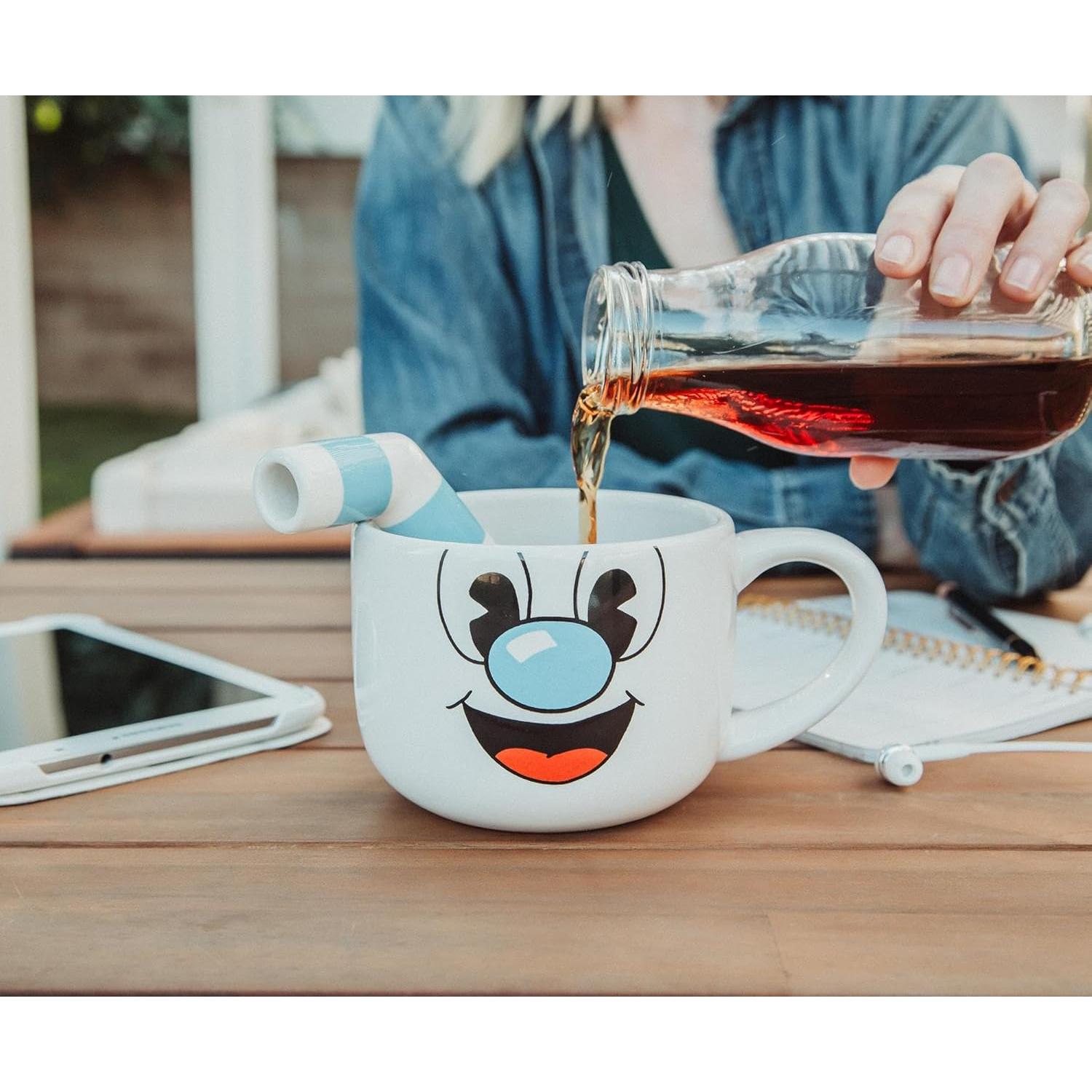 Taza de Cerámica Cuphead Mugman 590 ml con Popote