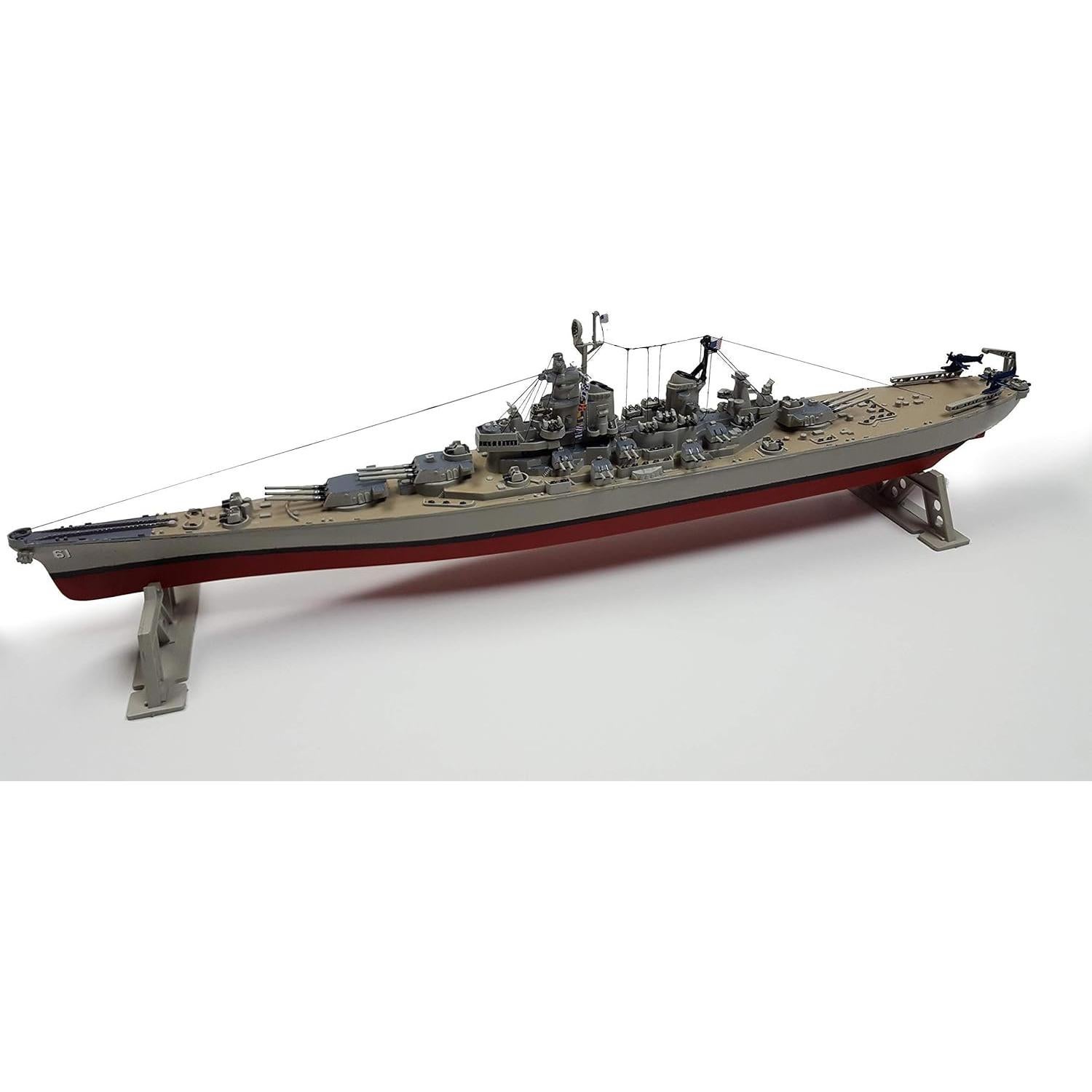Kit de Modelo de Plástico USS Iowa 1:535 Atlantis