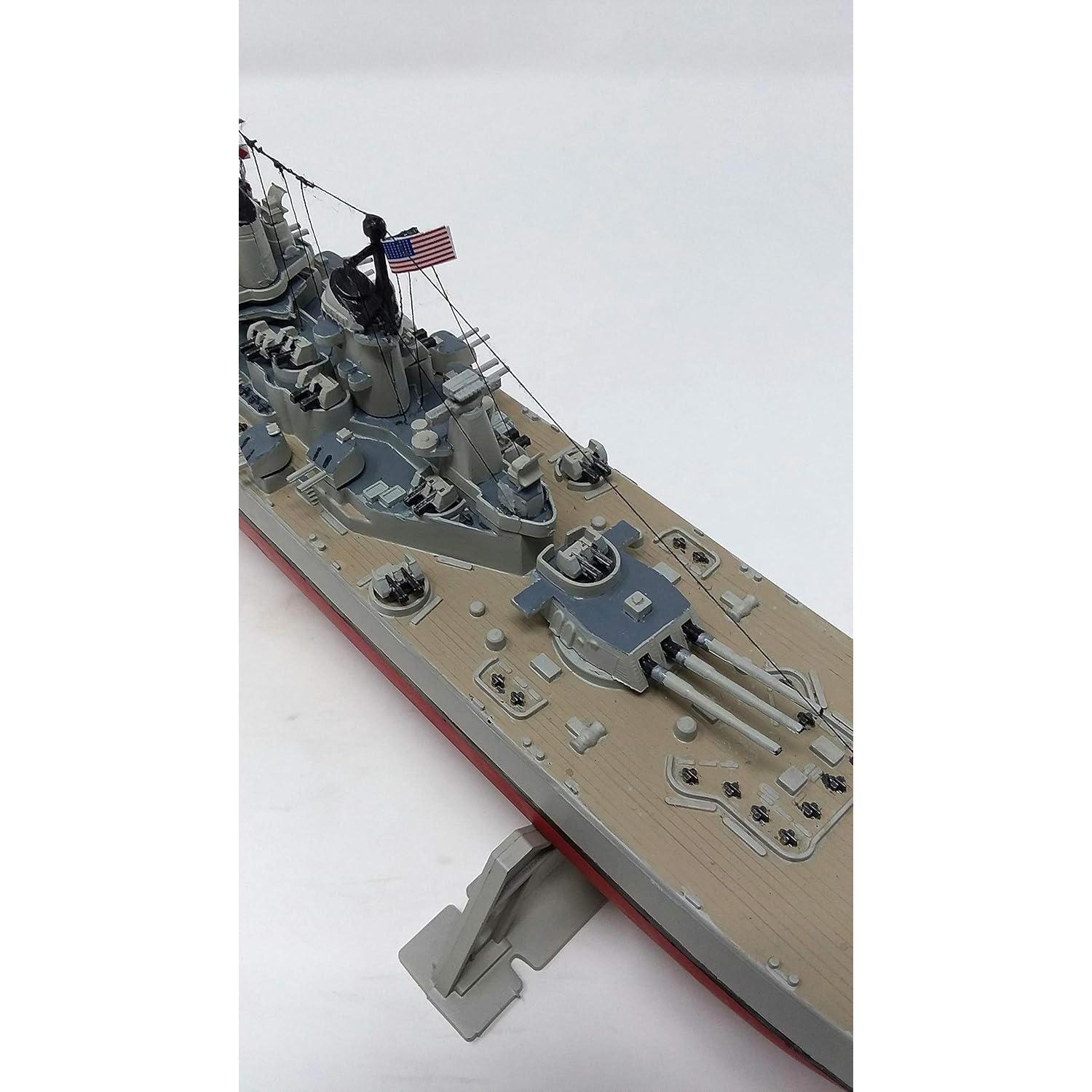 Kit de Modelo de Plástico USS Iowa 1:535 Atlantis