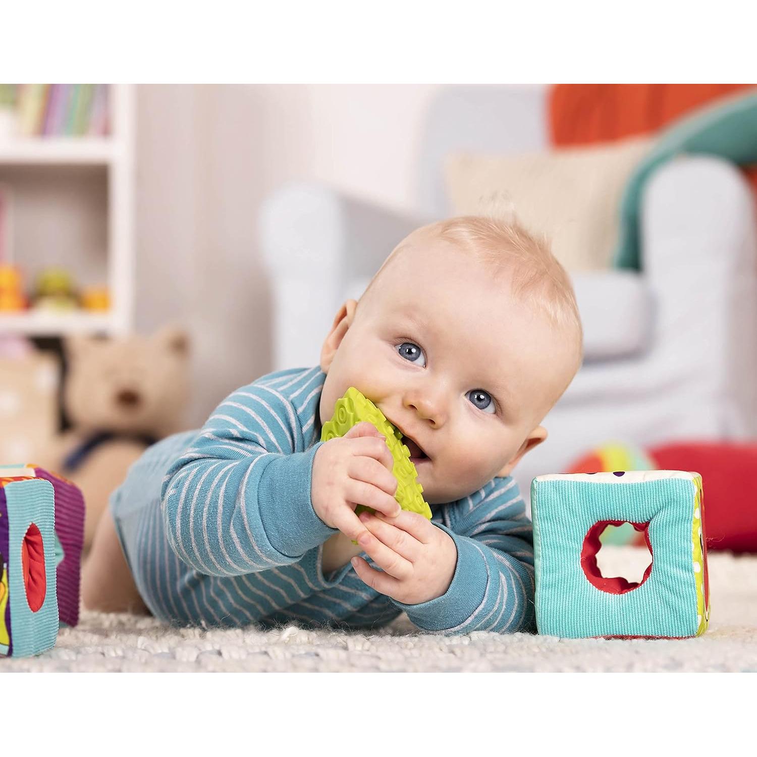 Bloques de Construcción de Tela B. toys - ABC Suaves 6 Piezas