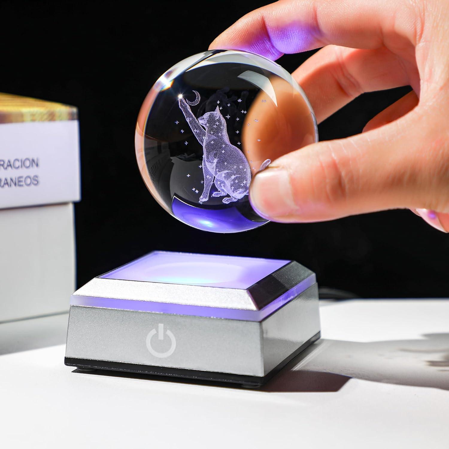 Bola de Cristal 3D Gato YU FENG con Base LED Colorida 5,08 cm