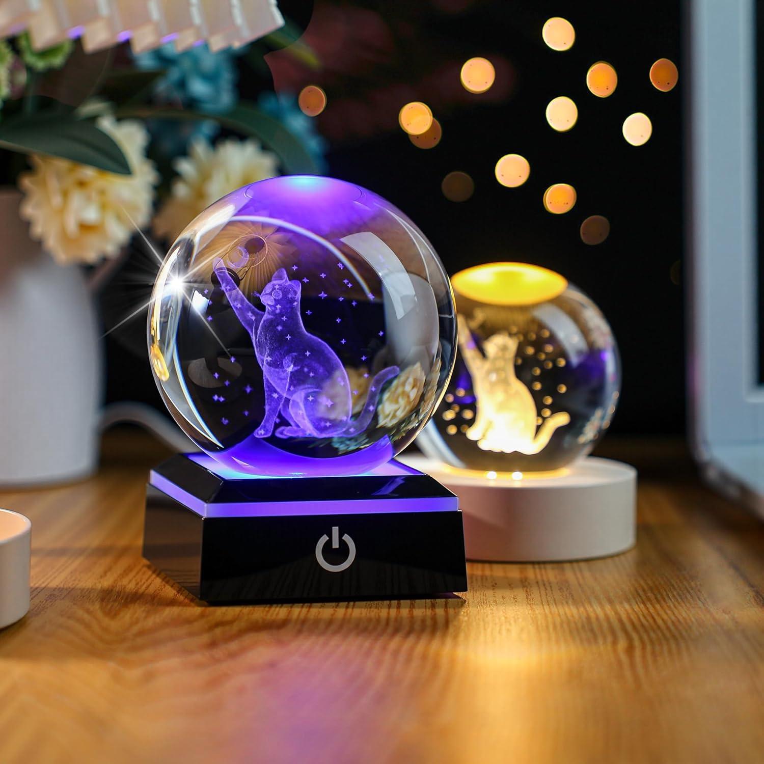Bola de Cristal 3D Gato YU FENG 8 cm con Luz Colorida