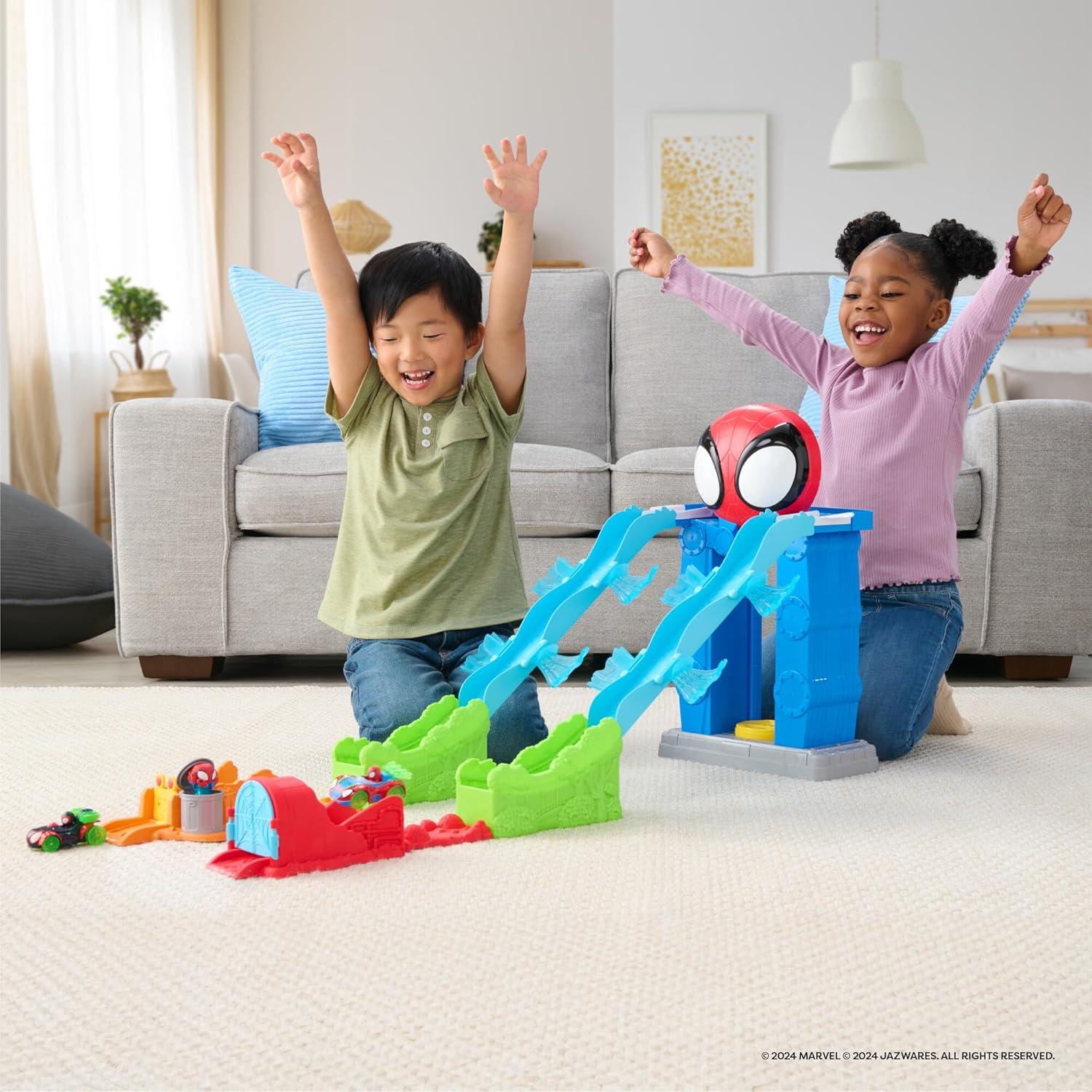 Pista Mega Salto Marvel Spidey 99 cm con Vehículos Exclusivos