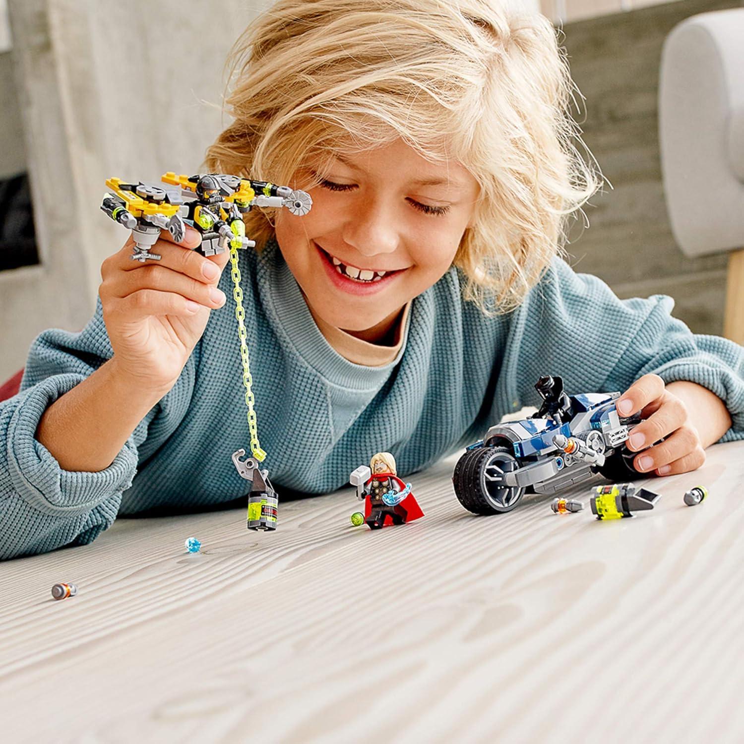 LEGO Marvel Avengers Moto Speeder Pantera Negra y Thor 226 Pzs