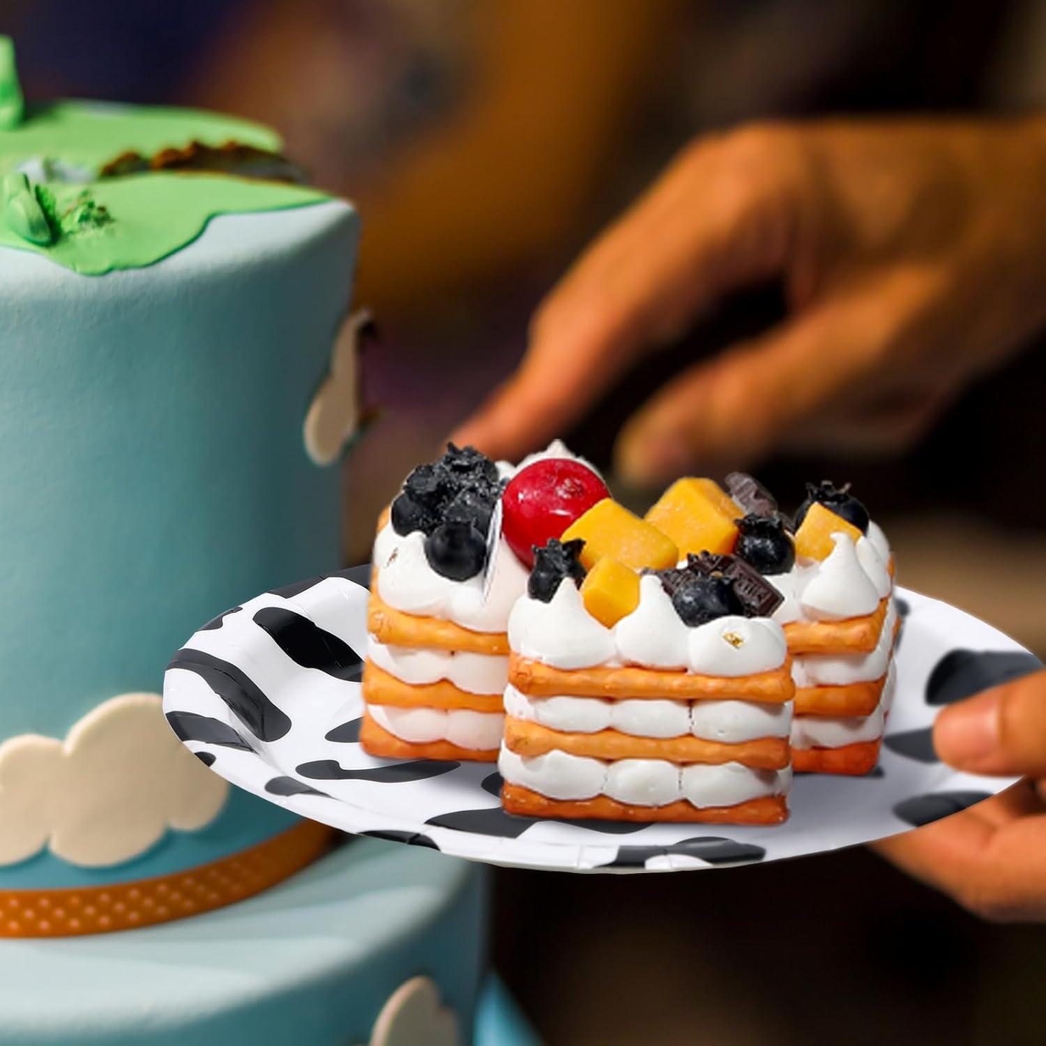 Paquete de 48 Platos Desechables Motiskyy 22.86 cm Cuentos