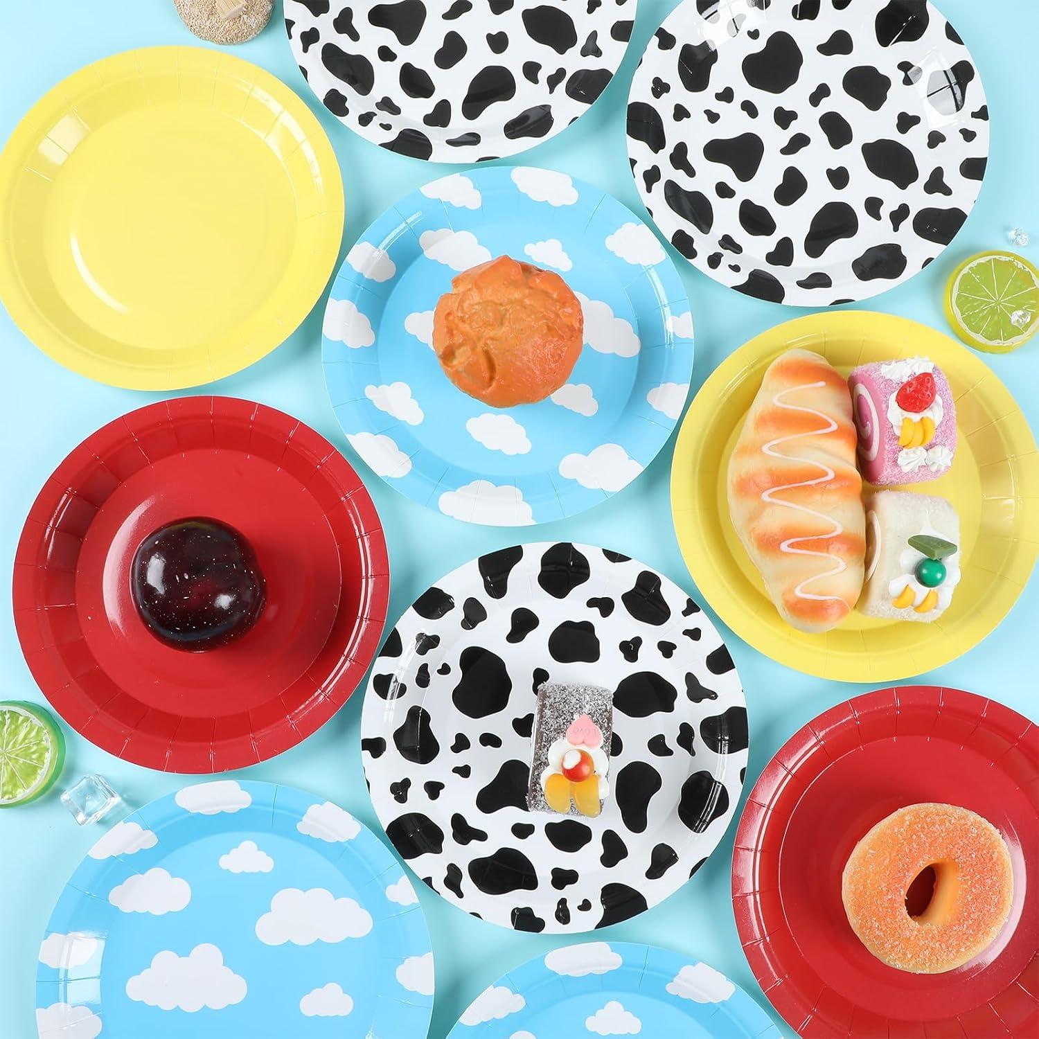 48 Platos de Papel Desechables CHUNNIN Estampado de Vaca 17.78 cm