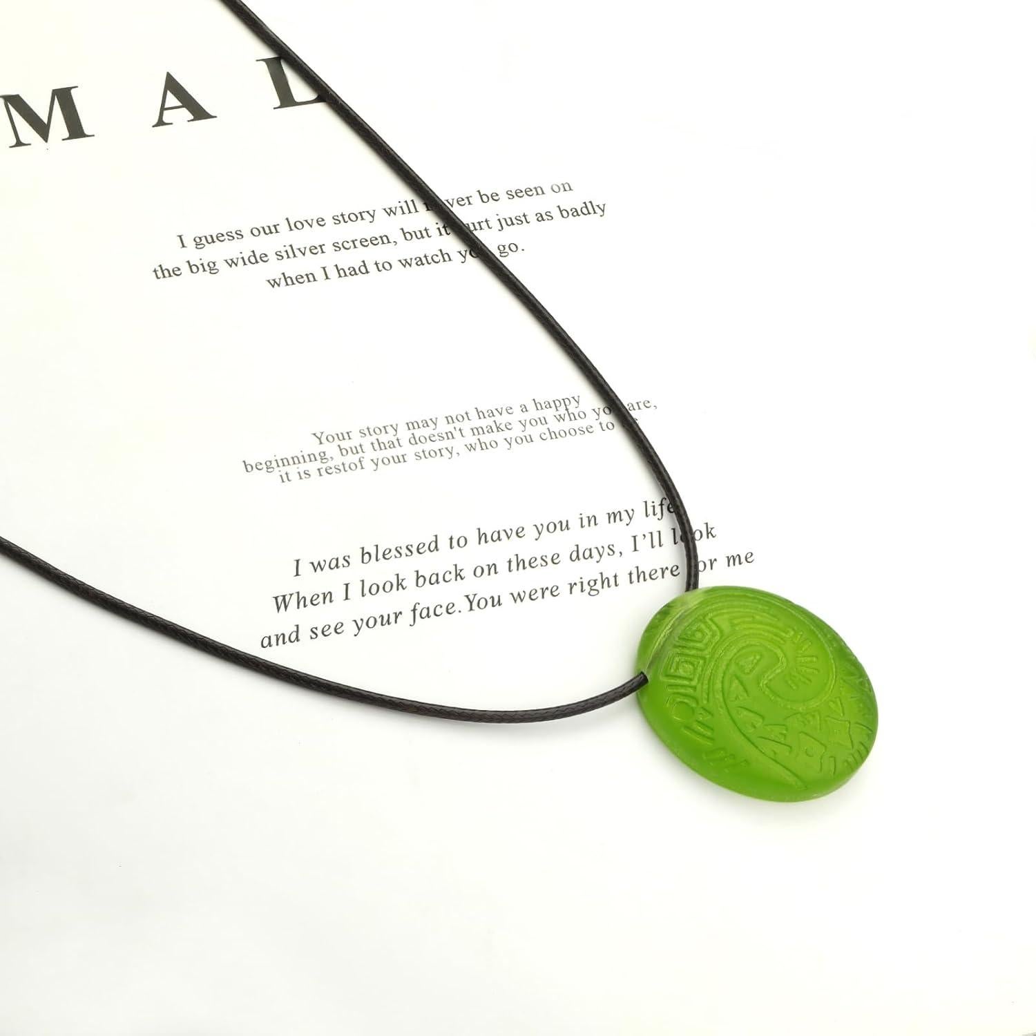 Collar de colgante de piedra verde Huiphong para mujeres