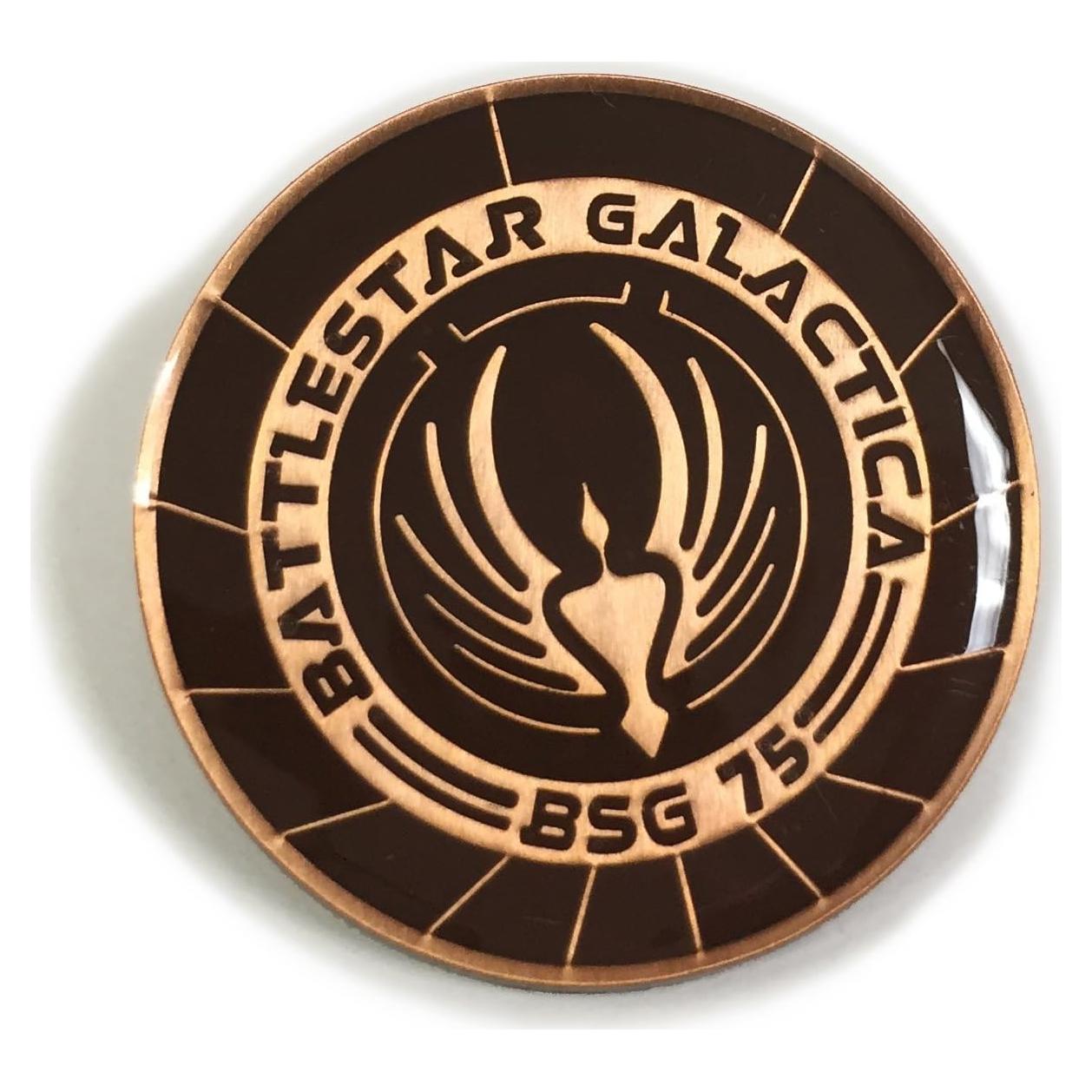 Pin de esmalte Battlestar Galactica BSG 75 para hombres