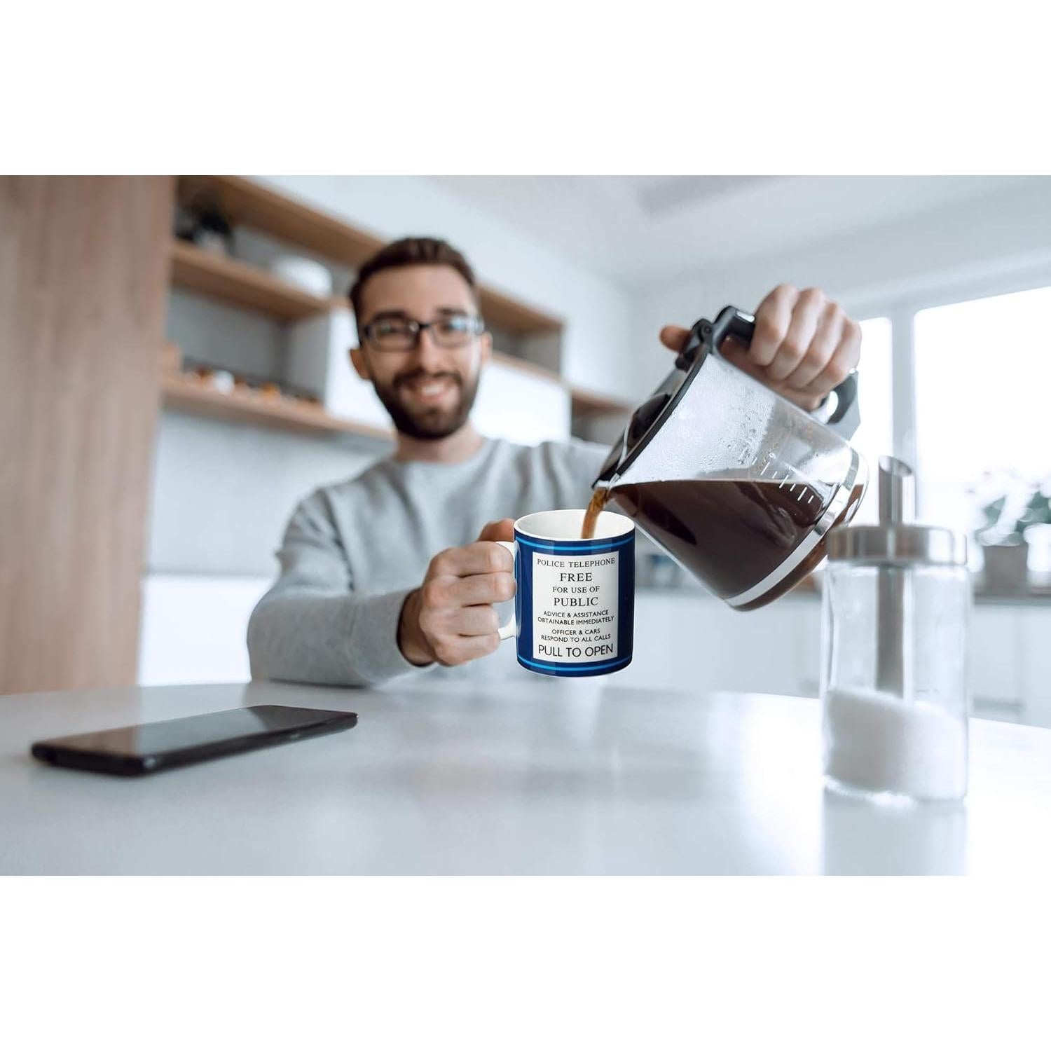 Taza de Cerámica Doctor Who St. John Ambulance 591 ml