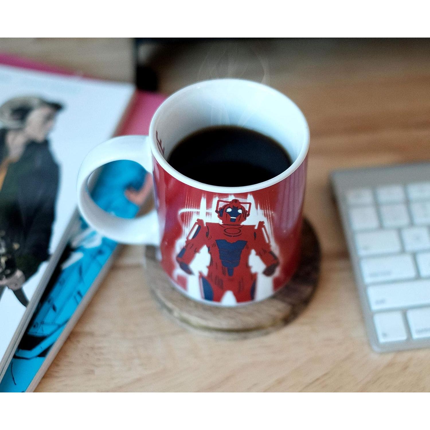 Taza de Cerámica Doctor Who Cyberman Roja 311ml Seven20