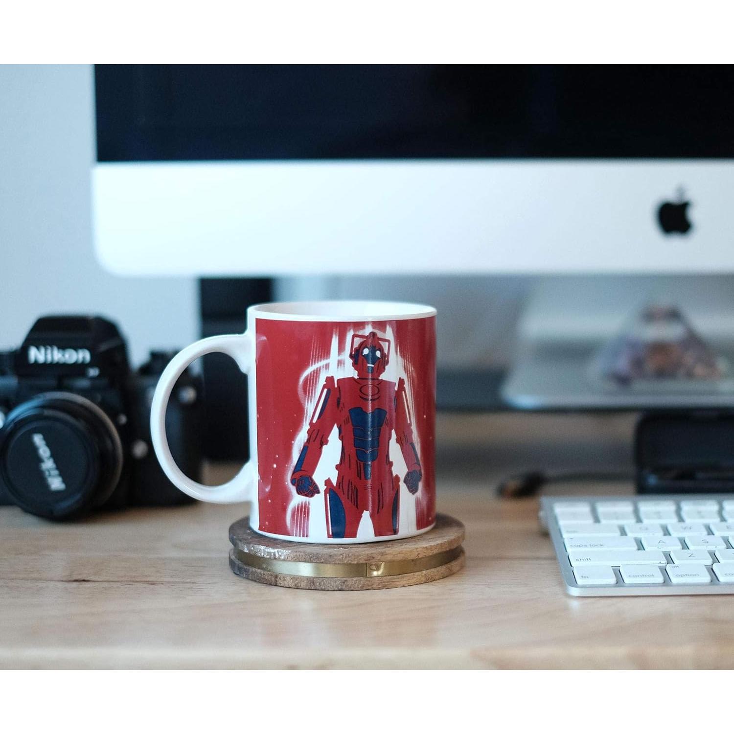 Taza de Cerámica Doctor Who Cyberman Roja 311ml Seven20