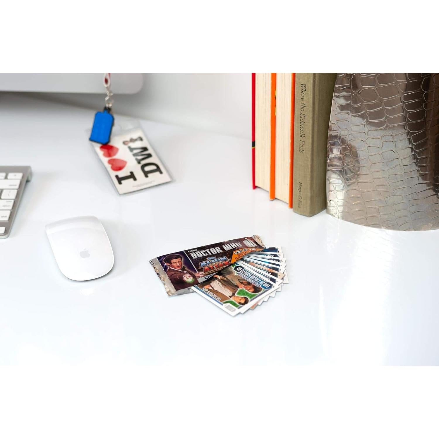 Paquete de Mejora de Cartas Coleccionables Doctor Who 50 Aniversario