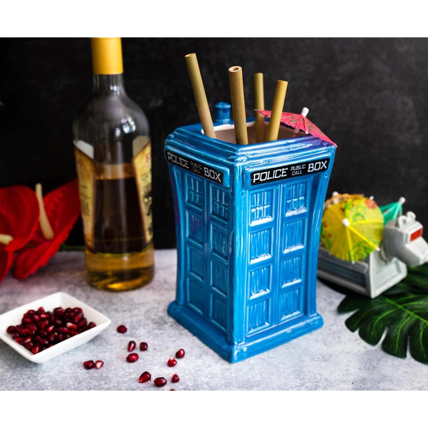 Taza Geeki Tikis Doctor Who TARDIS Cerámica 1.24L